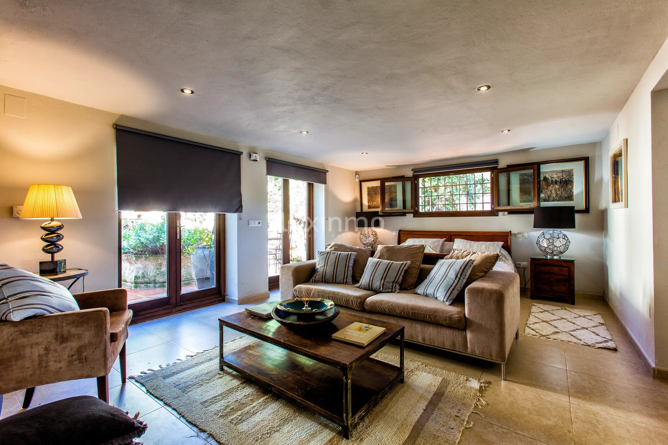 Large mediterranean sunny villa — photo 16