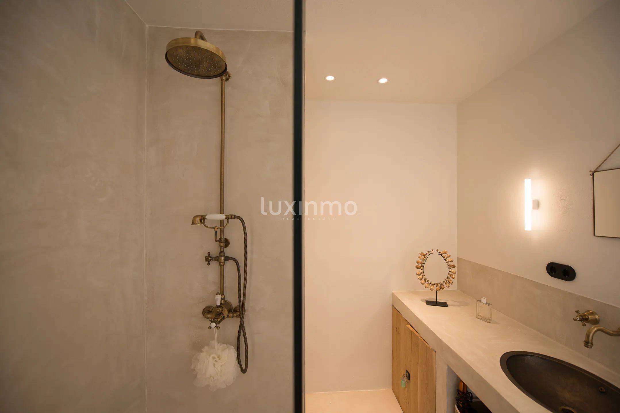Fantastic turn key Villa for sale with Sea views and Touristic License — photo 42
