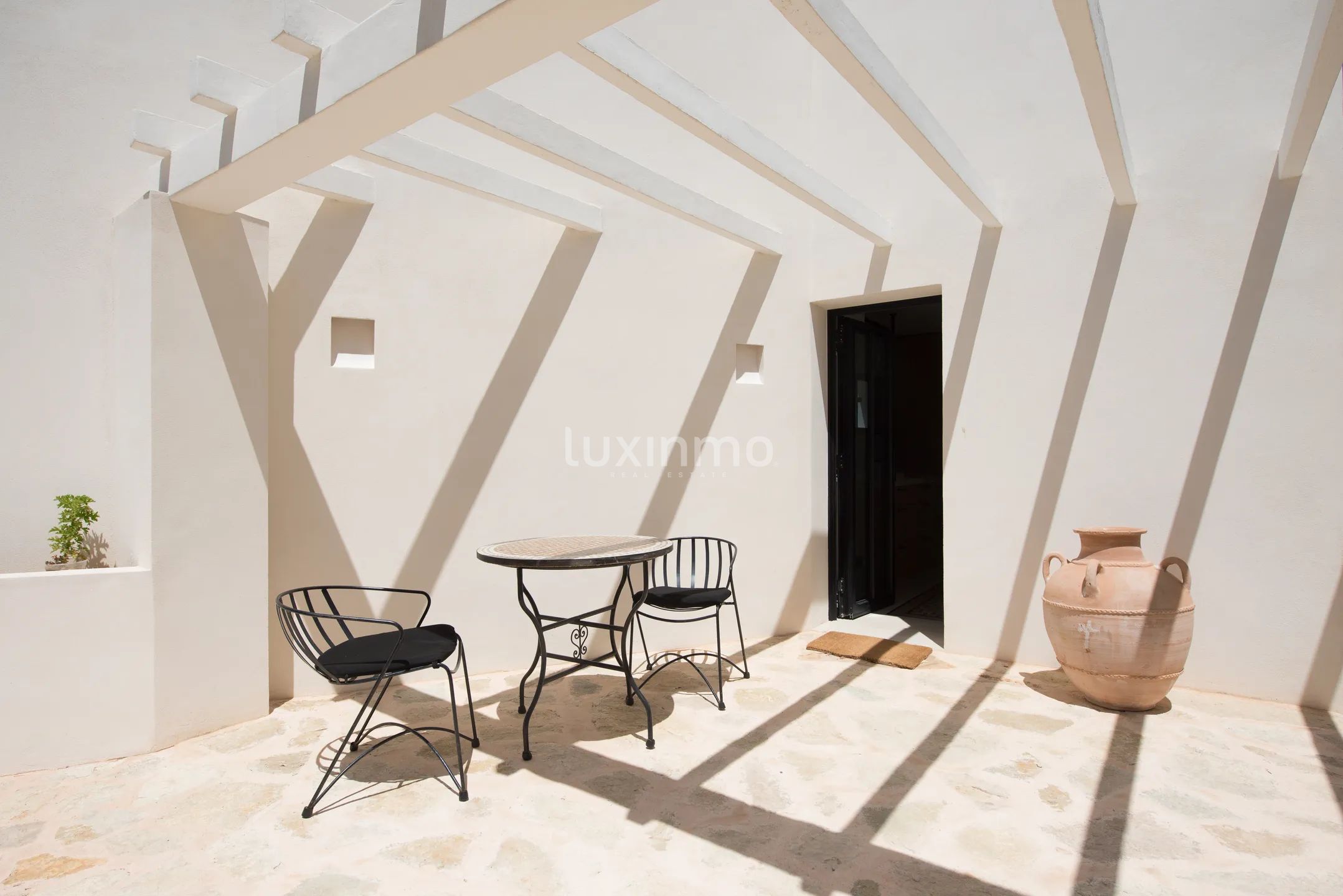 Fantastic turn key Villa for sale with Sea views and Touristic License — photo 37
