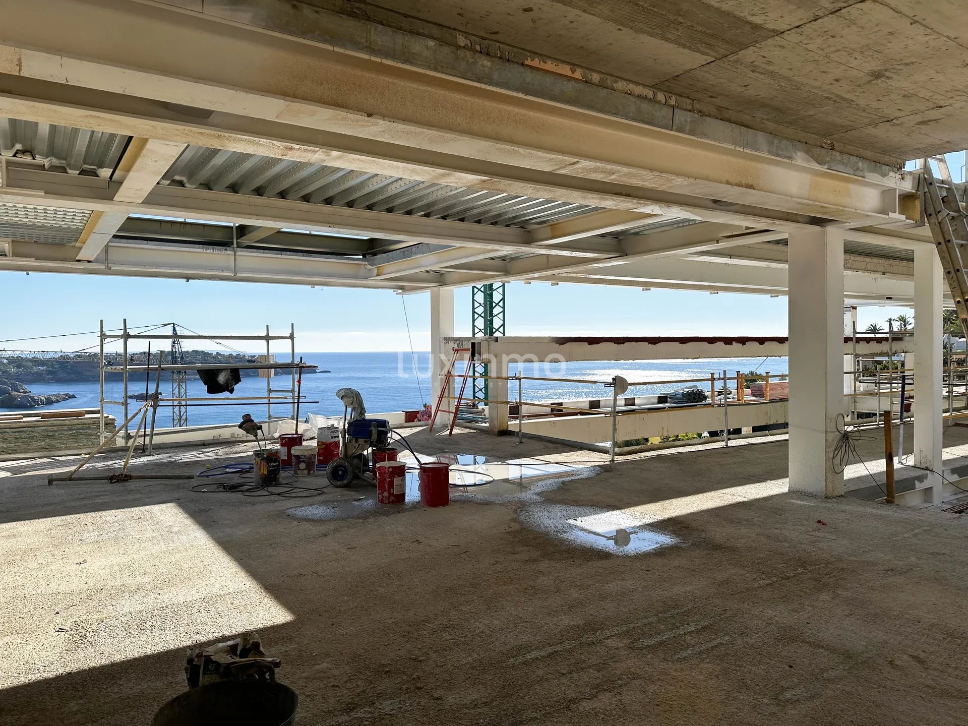 Nowoczesna luksusowa willa w pierwszej linii z widokiem na morze w Es Cubells — photo 5