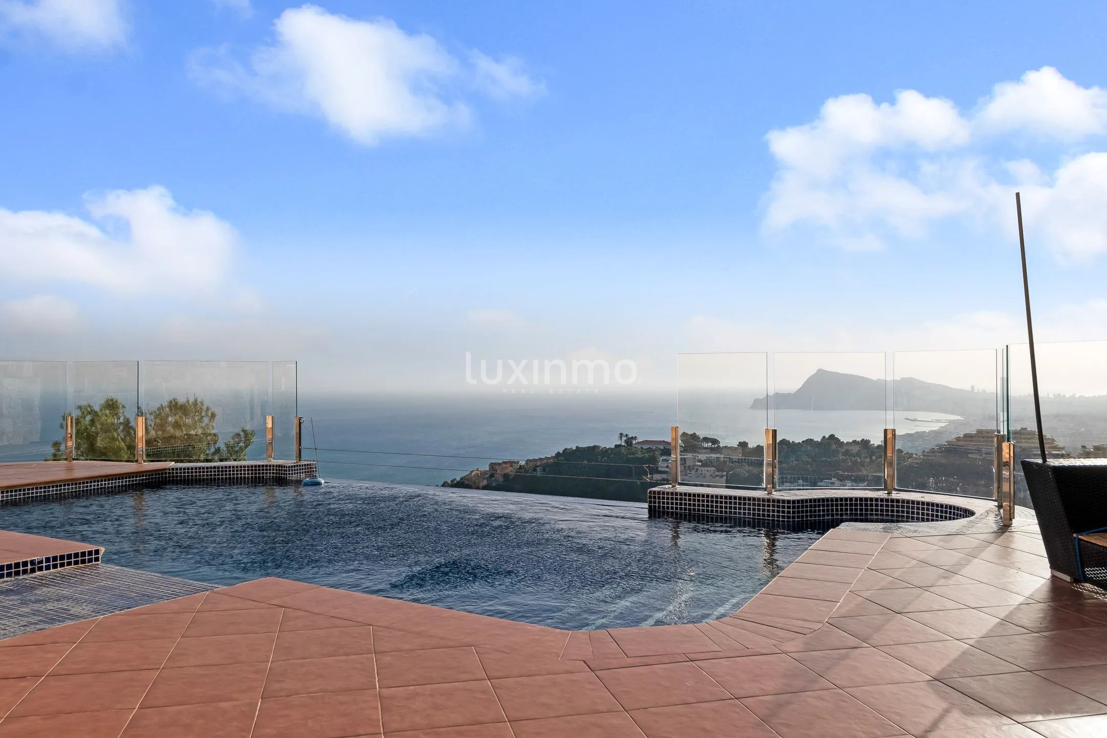 Villa in Altea Hills with the best views to the sea and mountains — photo 16