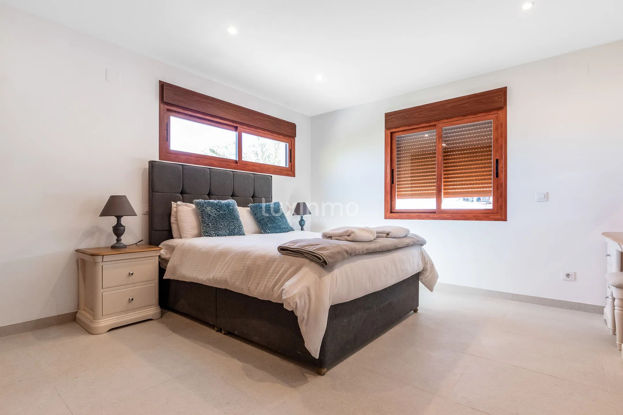 Imponująca willa z basenem do wynajęcia w Albir — photo 23