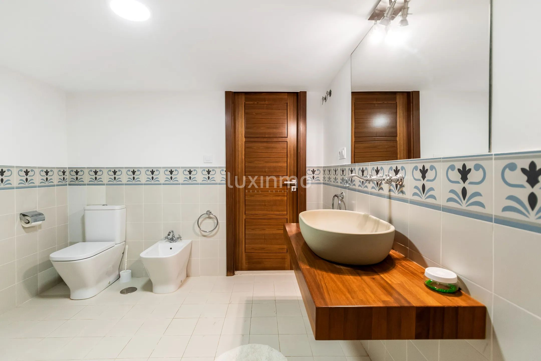 Impressive villa with pool for sale in Albir — photo 15