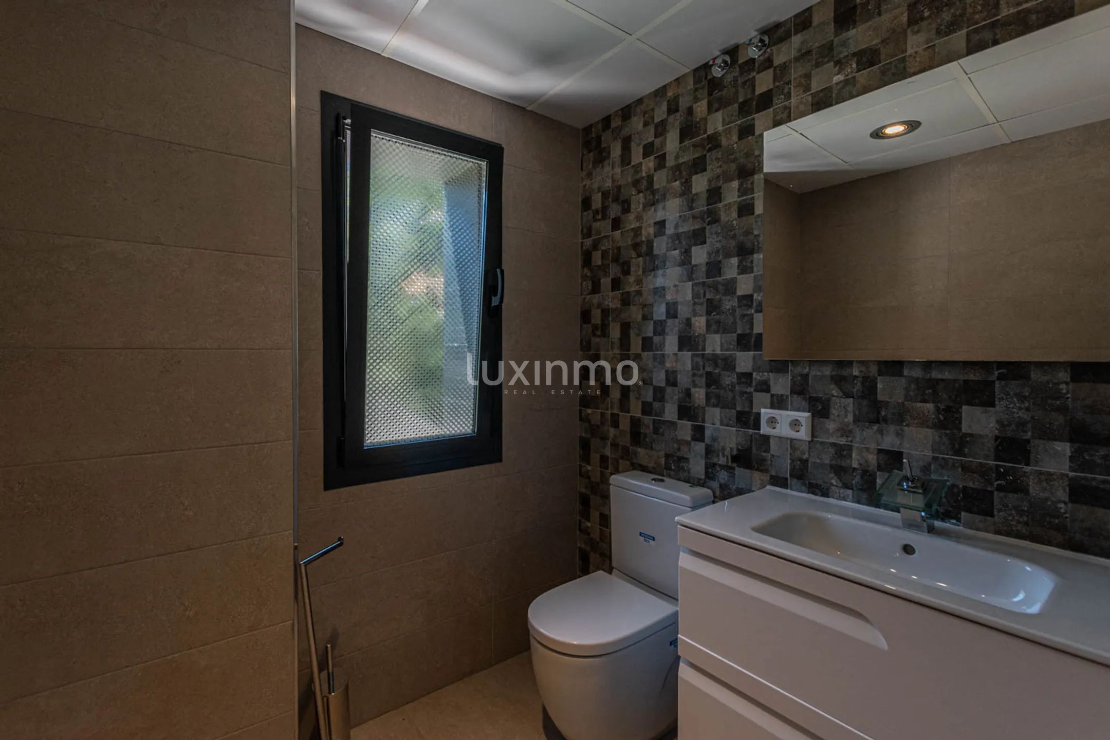 Hus med havsutsikt till salu i Calpe — photo 17