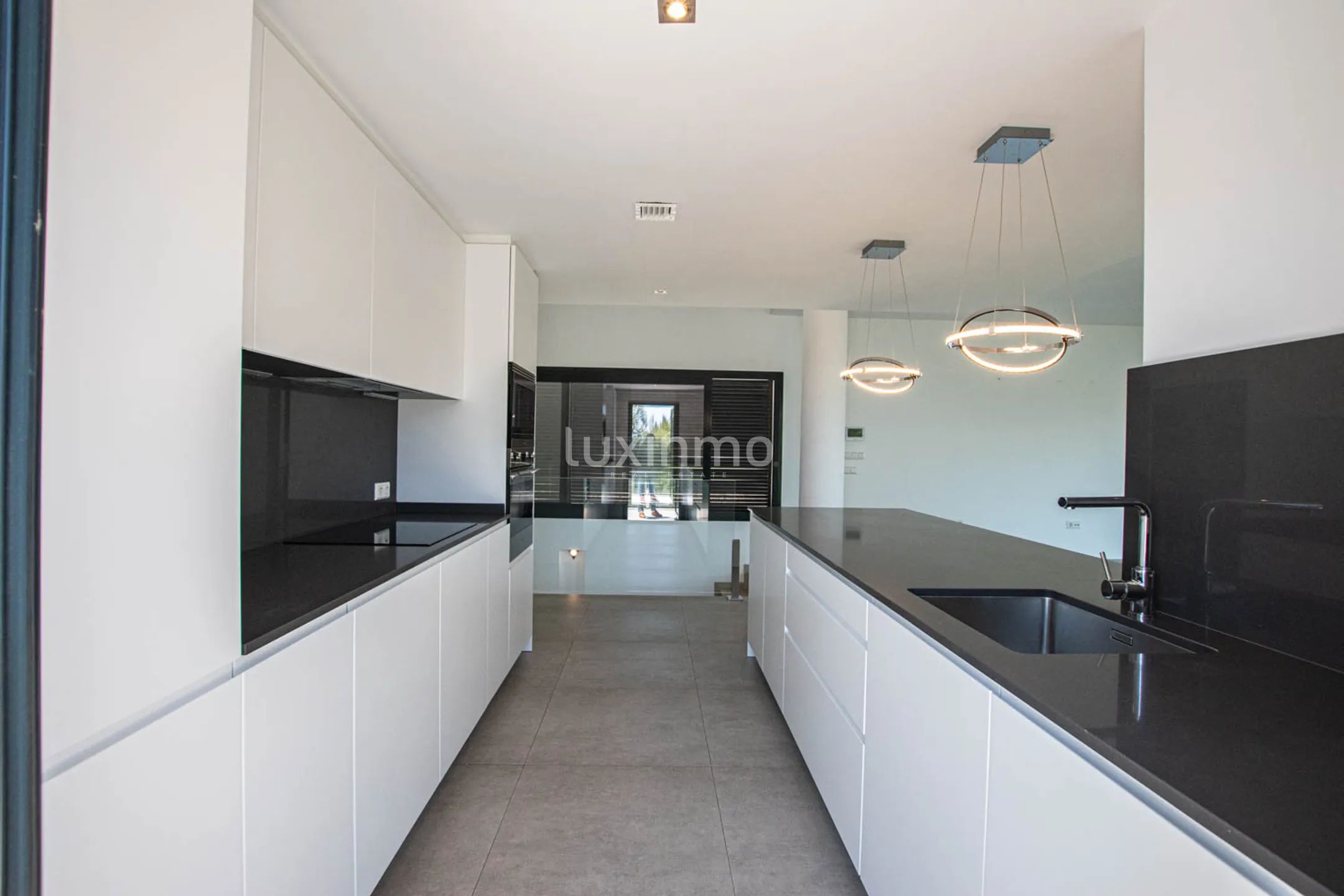 Hus med havsutsikt till salu i Calpe — photo 14