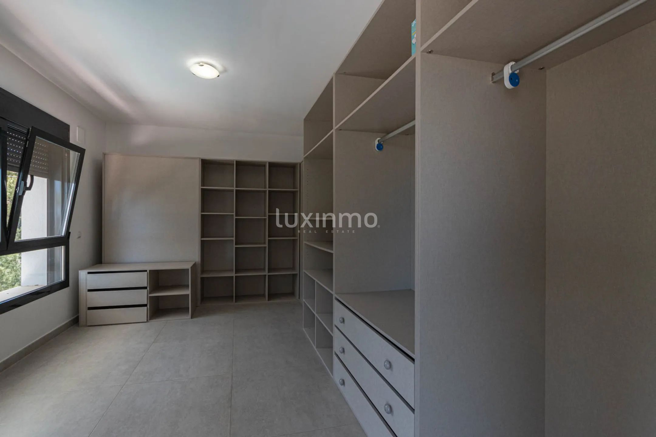 Hus med havsutsikt till salu i Calpe — photo 21