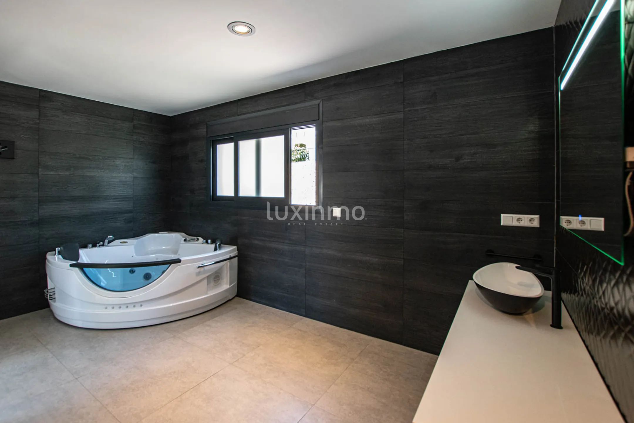 House with sea view for sale in Calpe — photo 23