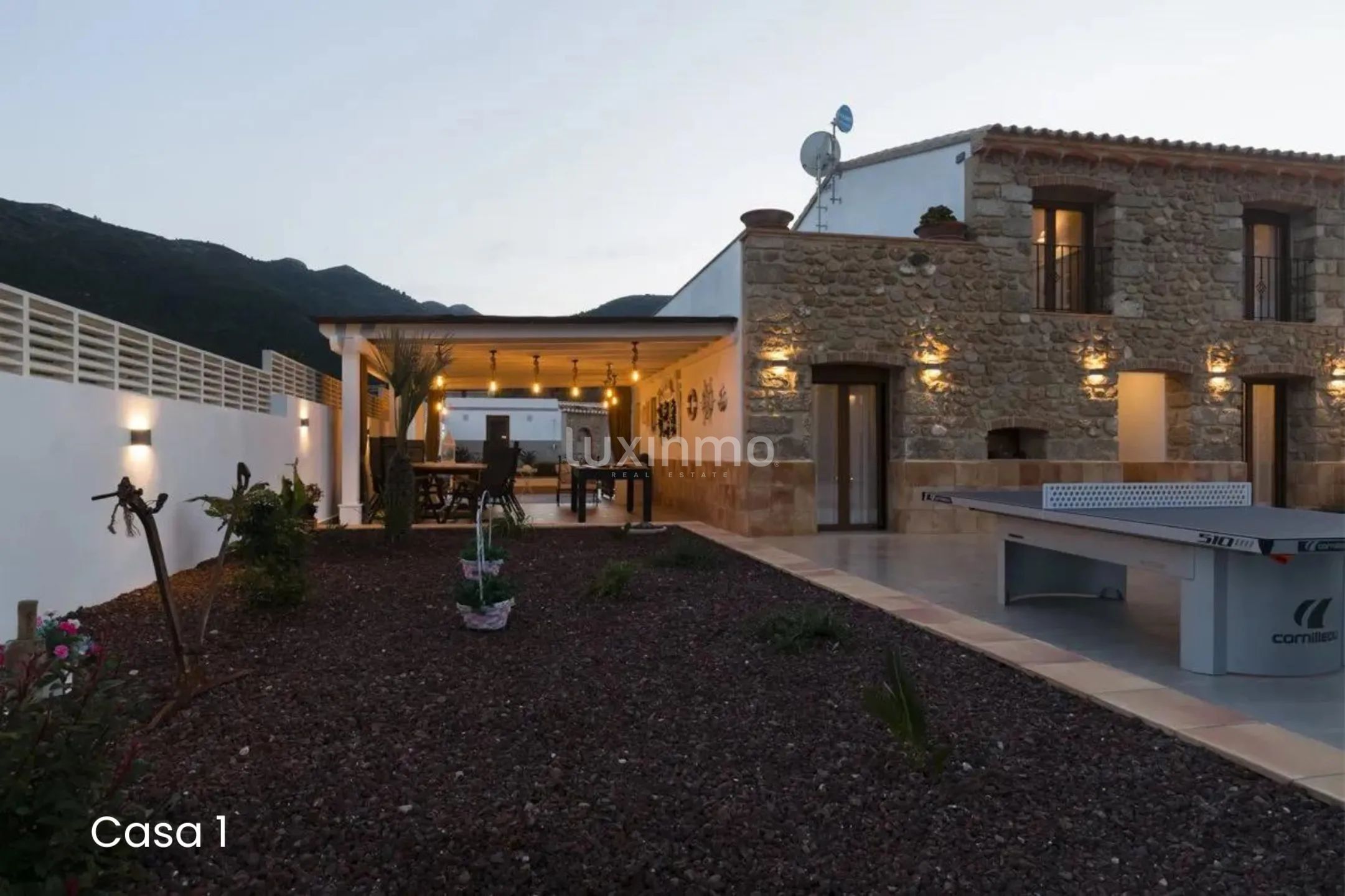 For sale complex of 3 rustic fincas in Jalon — photo 2