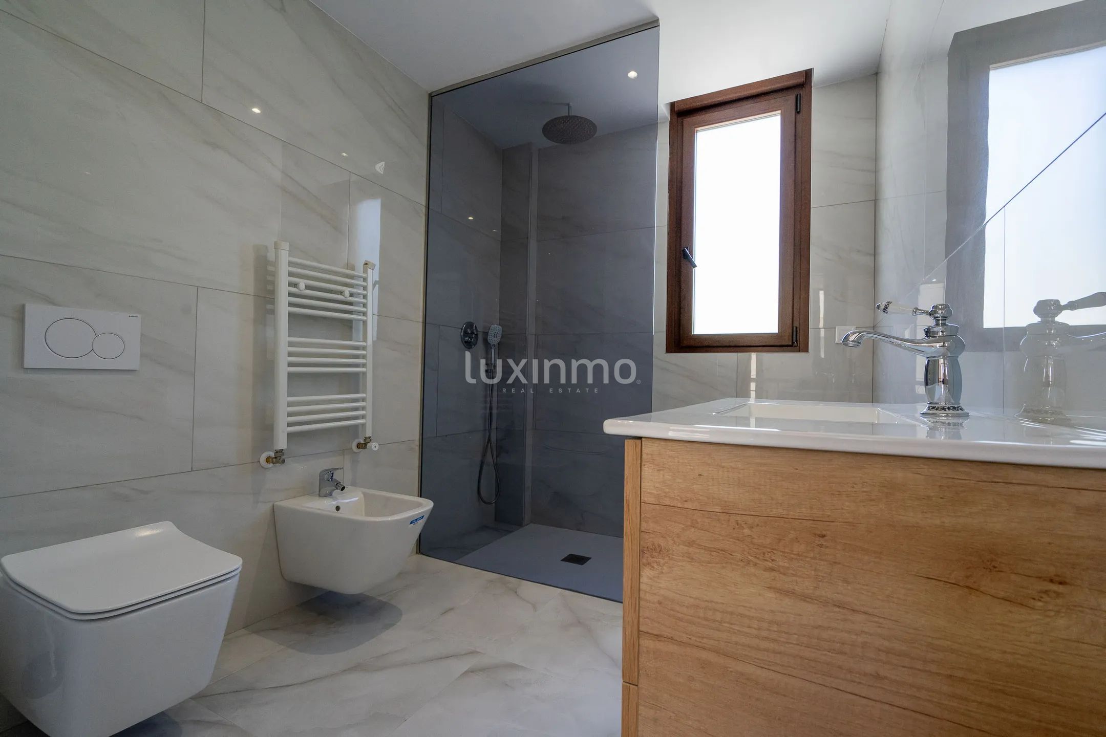 Se vende villa pareada en Finestrat con vistas al mar — photo 30