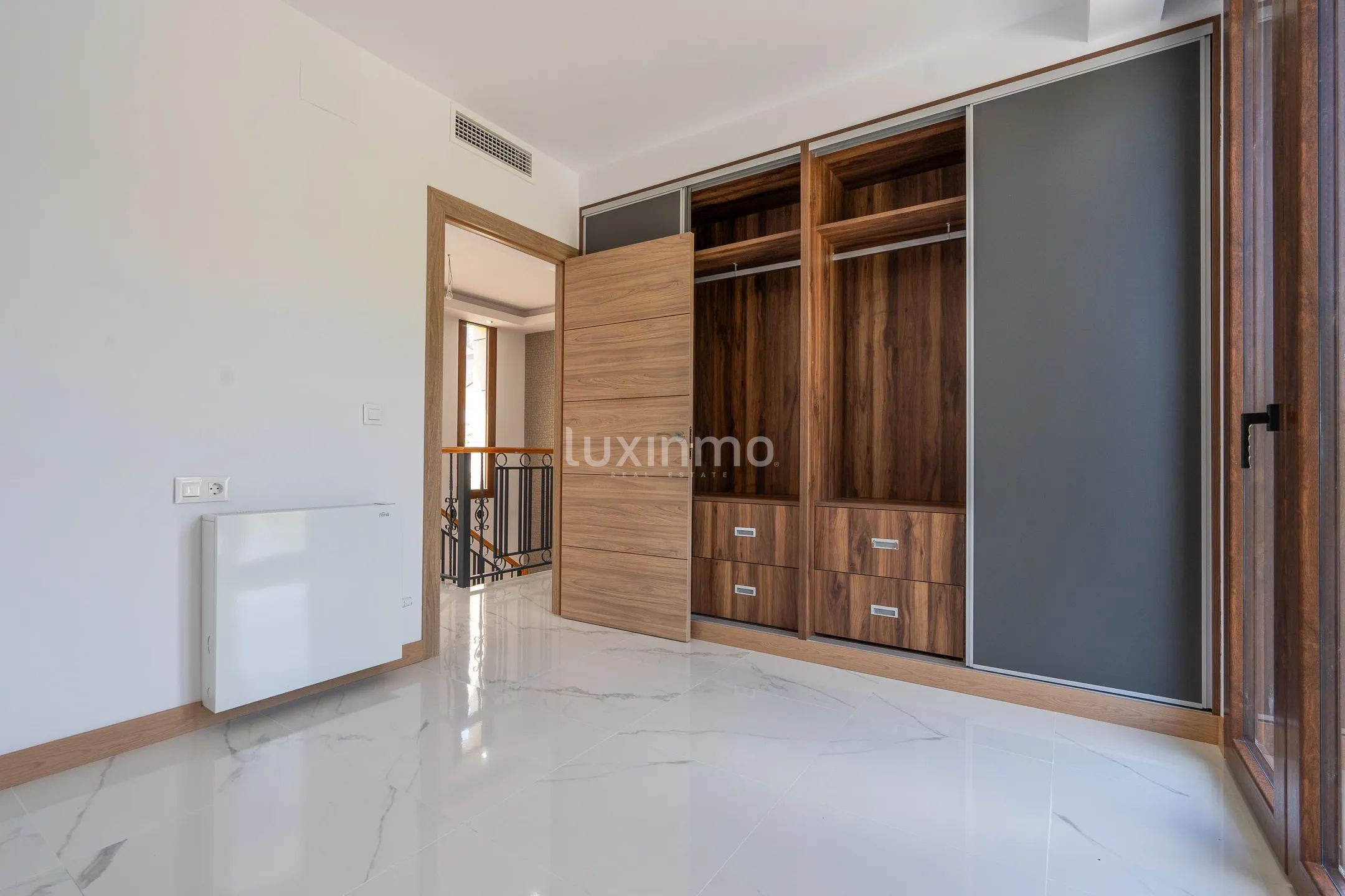 Se vende villa pareada en Finestrat con vistas al mar — photo 28