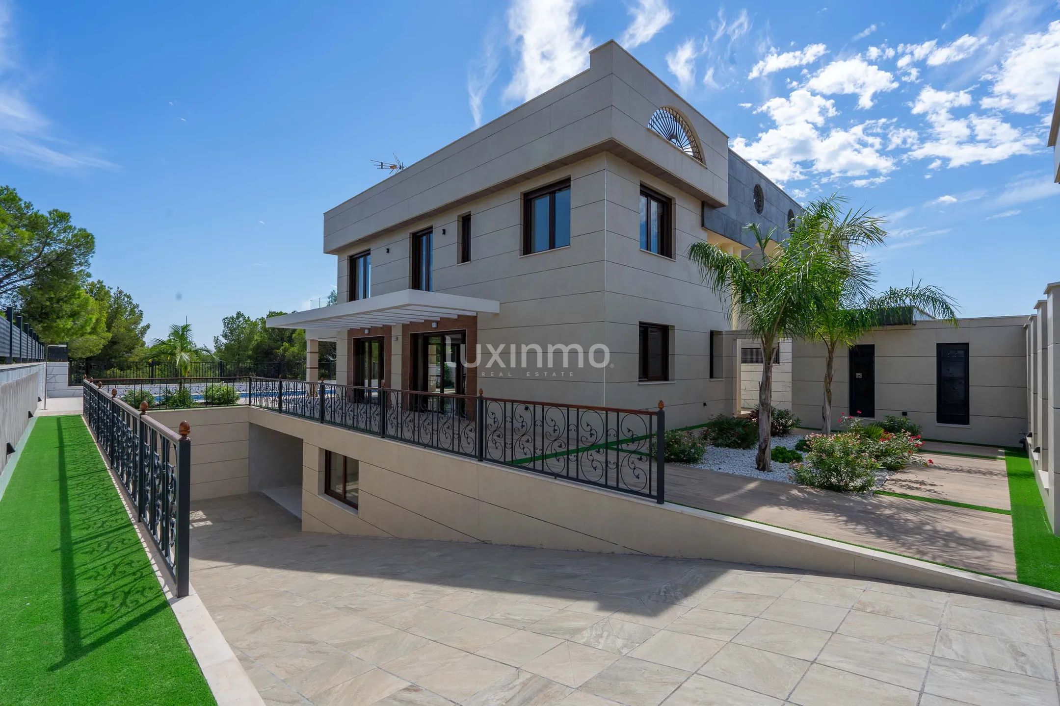 Se vende villa pareada en Finestrat con vistas al mar — photo 3