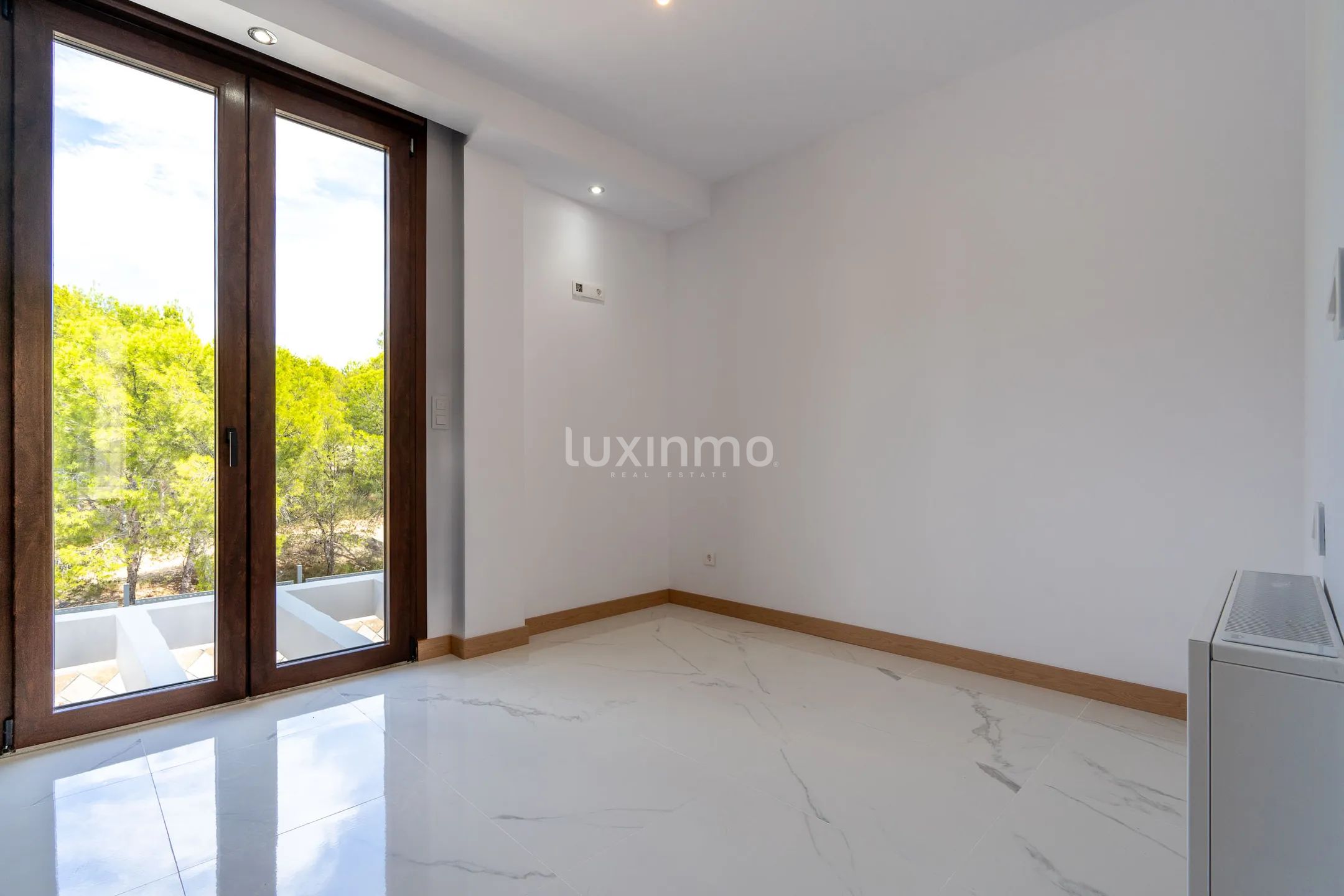 Se vende villa pareada en Finestrat con vistas al mar — photo 29