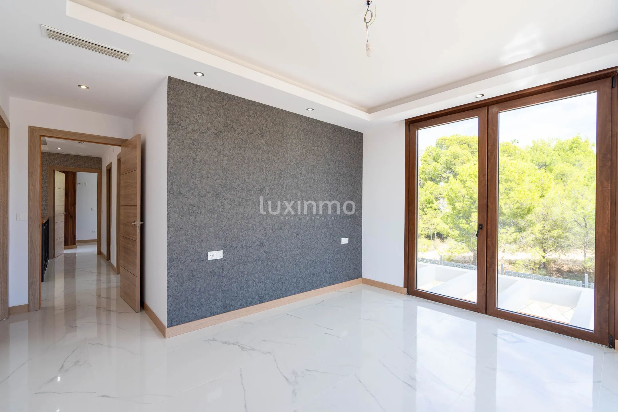 Se vende villa pareada en Finestrat con vistas al mar — photo 31