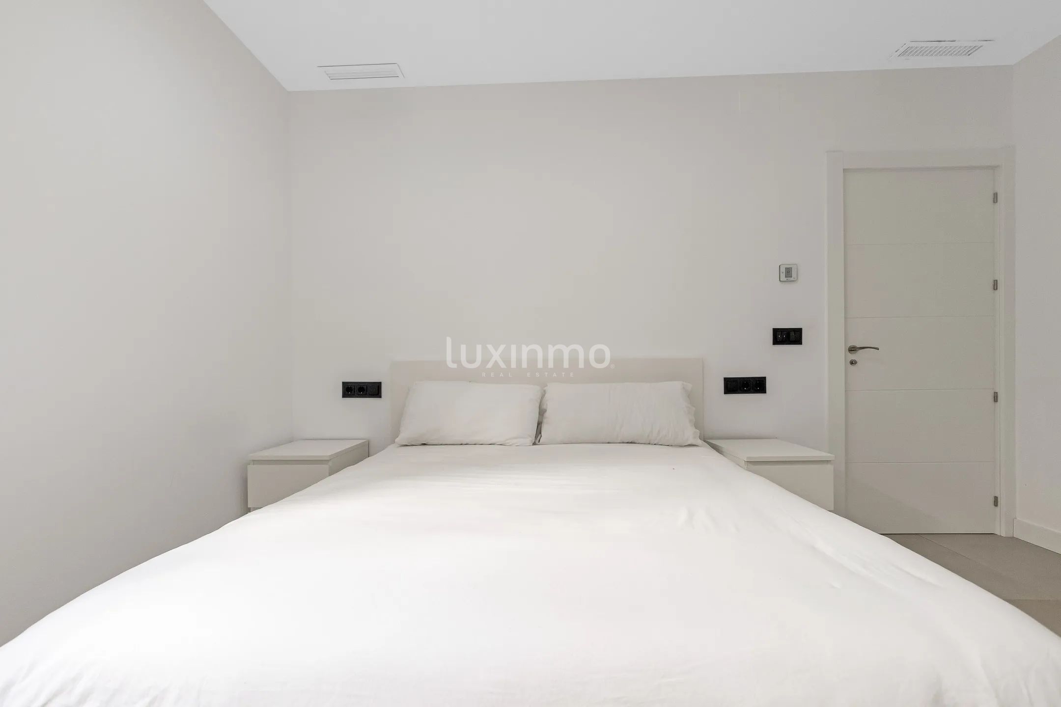 Beautiful villa with sea views and panoramic views for sale in Albir — photo 21