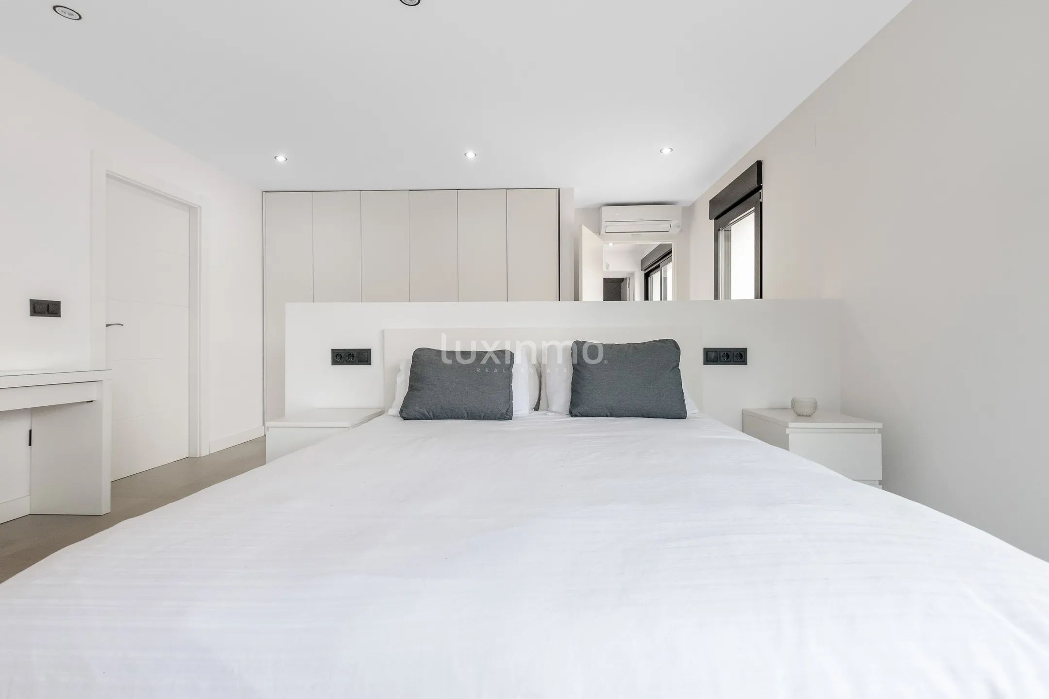 Beautiful villa with sea views and panoramic views for sale in Albir — photo 22