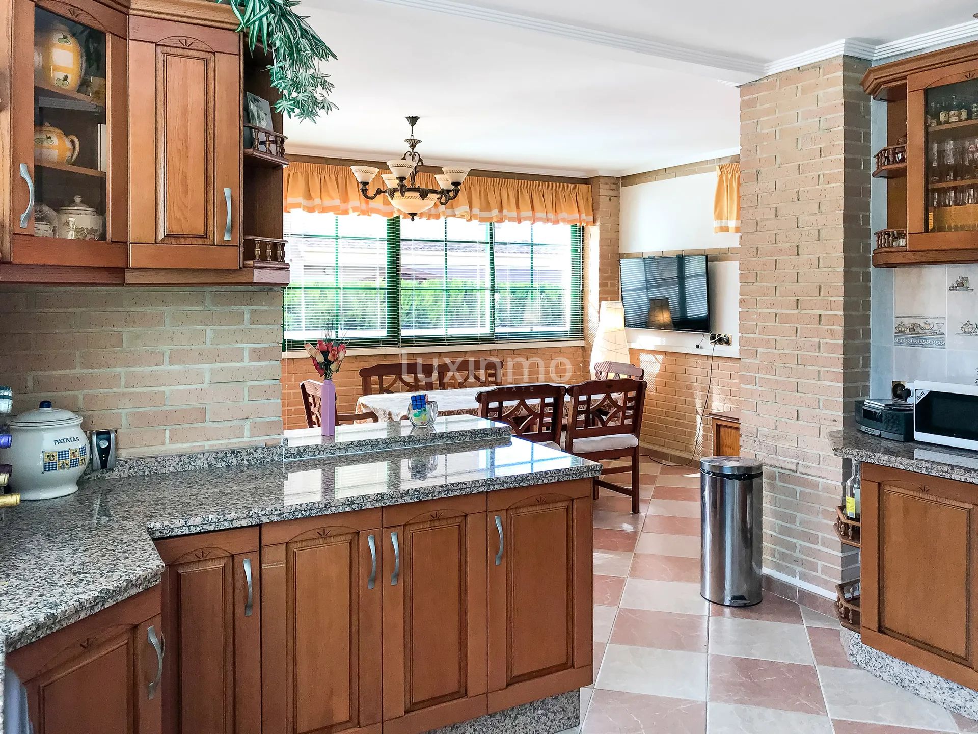 Villa in Rincon de Loix with separate flat — photo 8