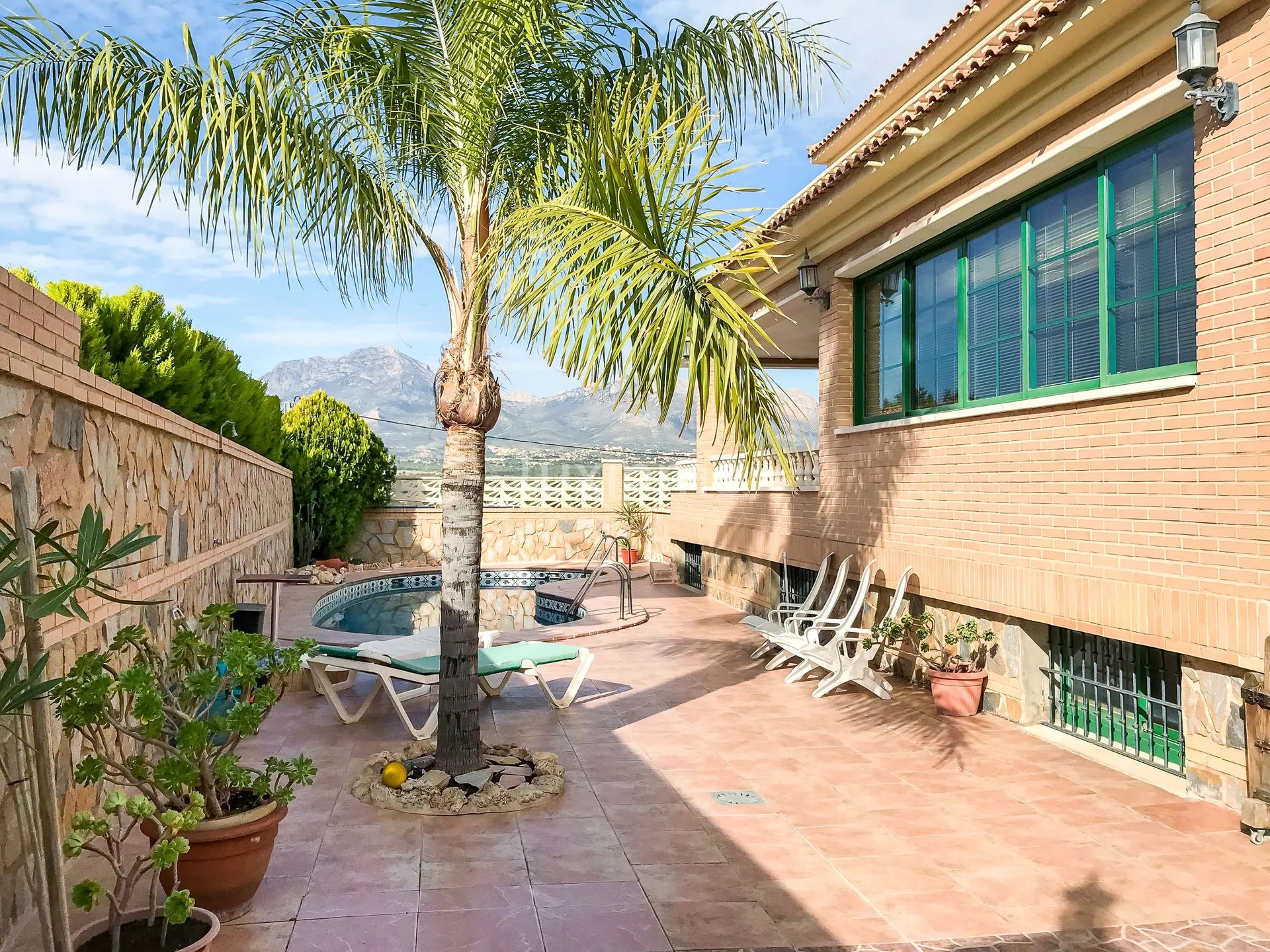 Villa in Rincon de Loix with separate flat — photo 13