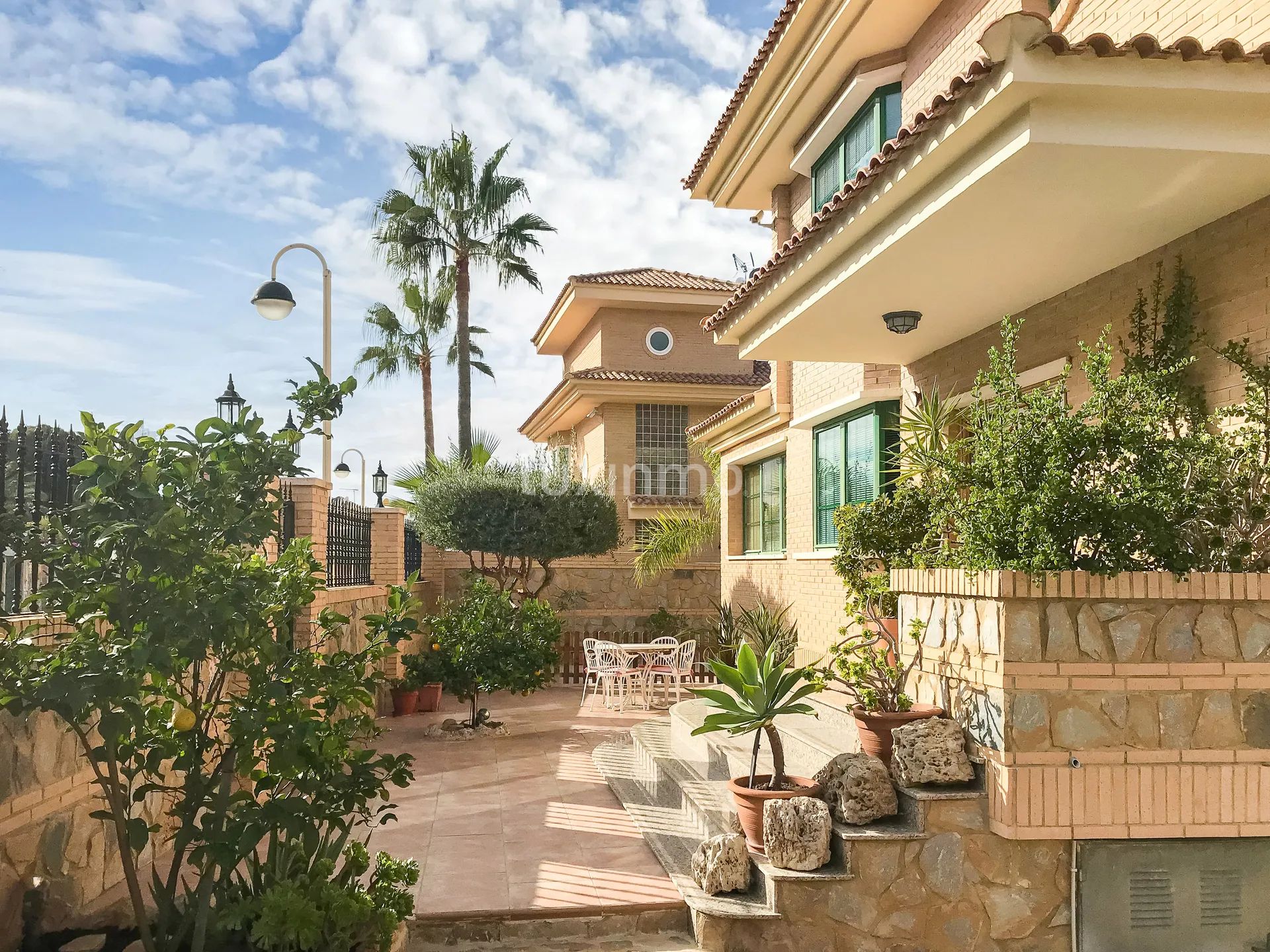 Villa in Rincon de Loix with separate flat — photo 3
