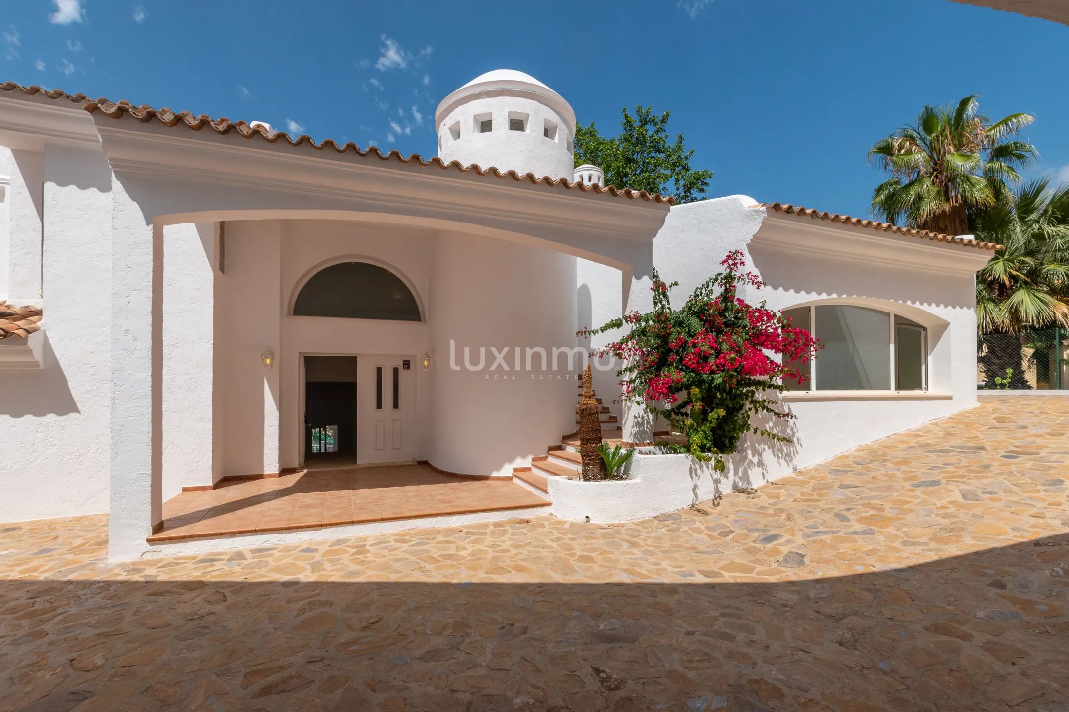 Huge villa with sea views for sale in Altea Hills — photo 8