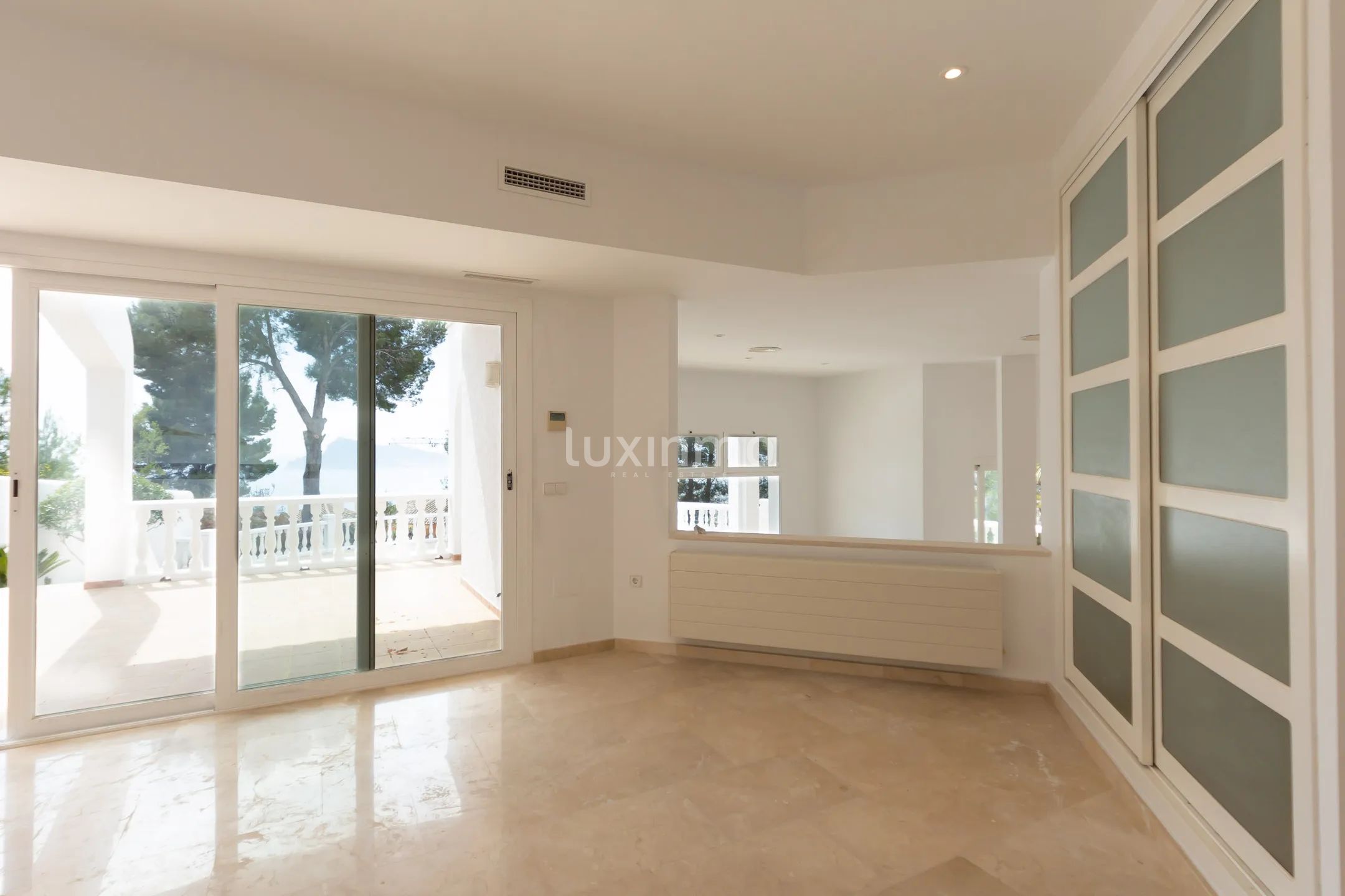Huge villa with sea views for sale in Altea Hills — photo 22