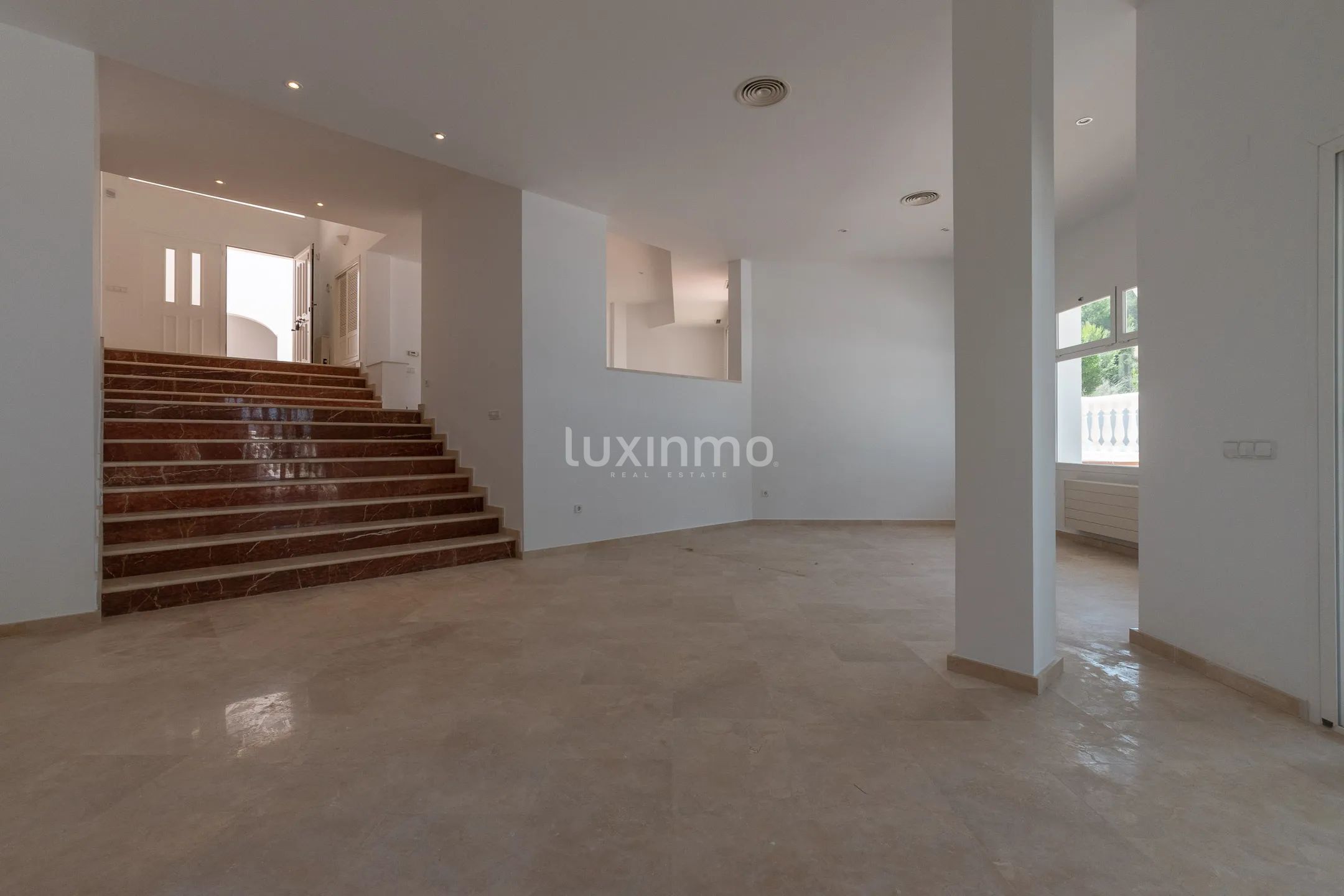 Huge villa with sea views for sale in Altea Hills — photo 10