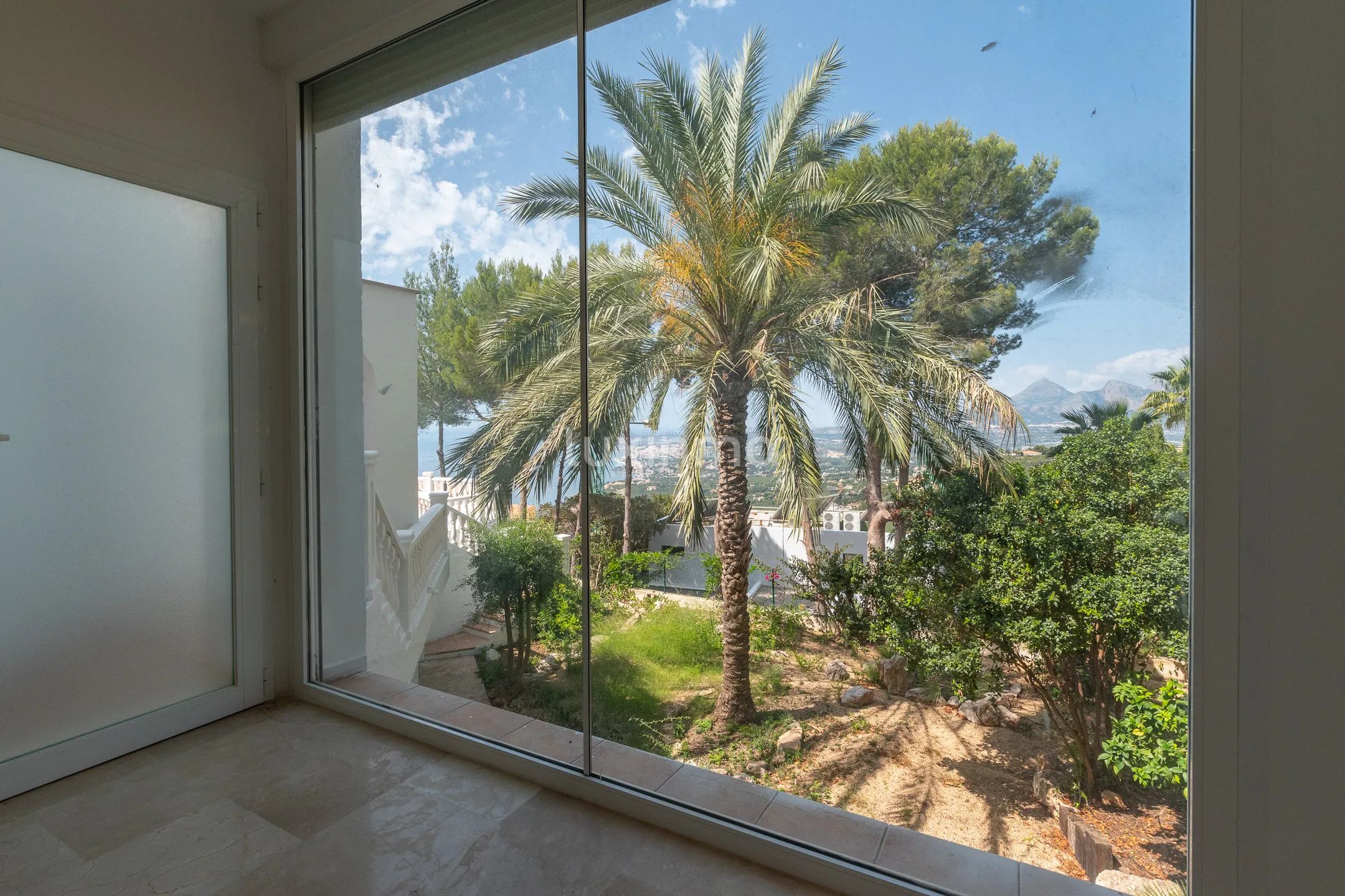 Huge villa with sea views for sale in Altea Hills — photo 11