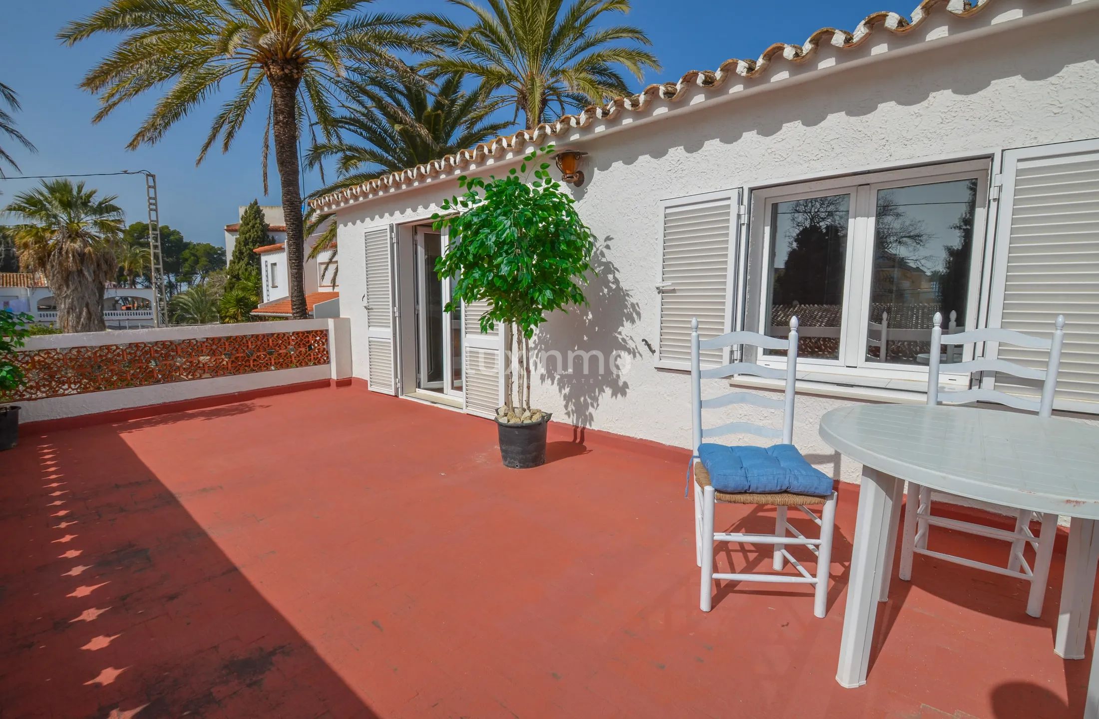 Large rustic villa just 40m from the seaside and walking distance to town — photo 35