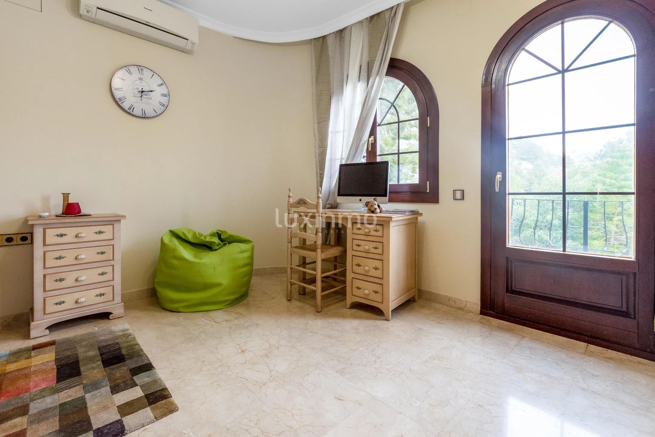 Spectacular villa with sea and panoramic views in Altea for sale — photo 17