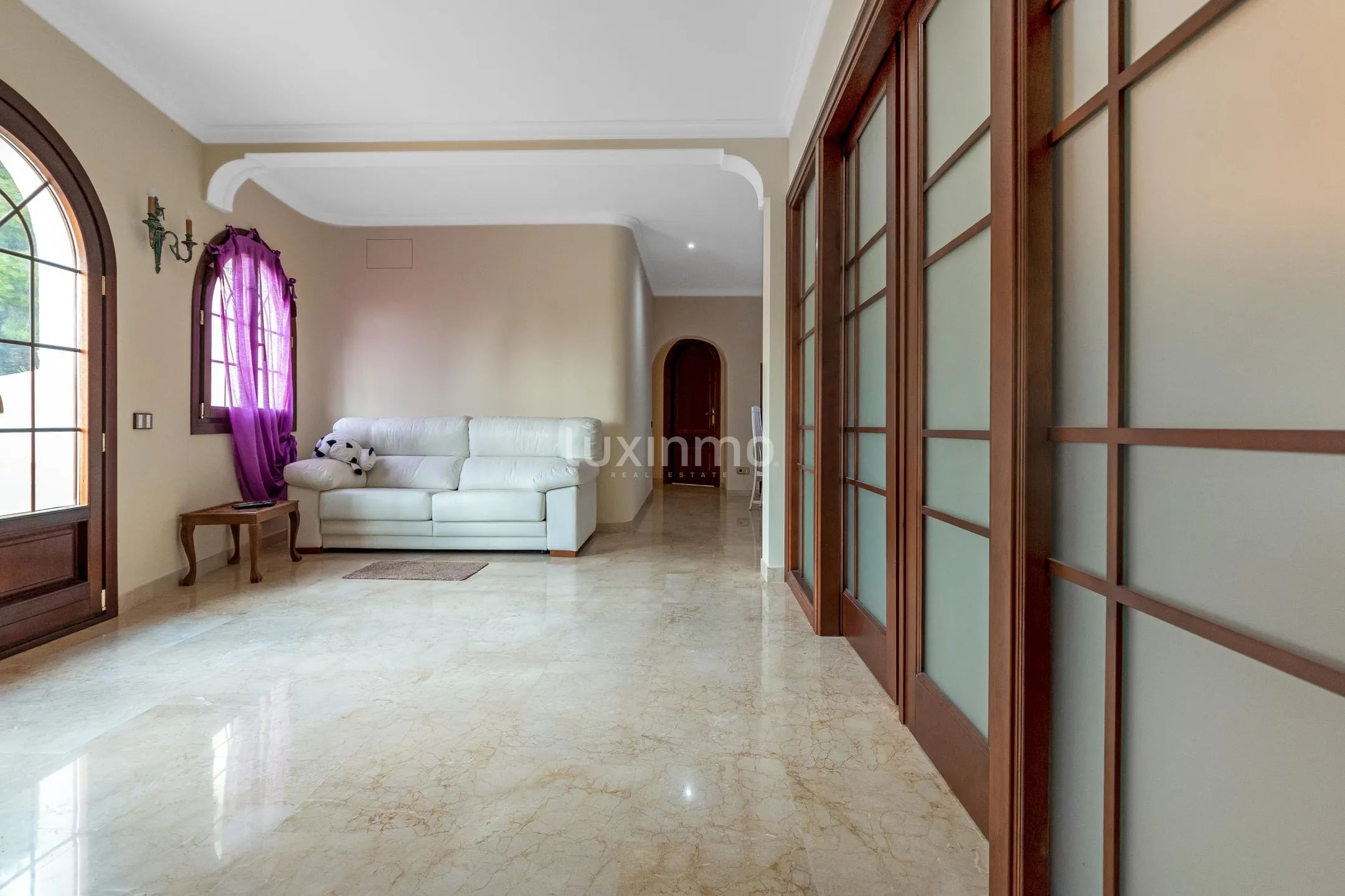 Spectacular villa with sea and panoramic views in Altea for sale — photo 24