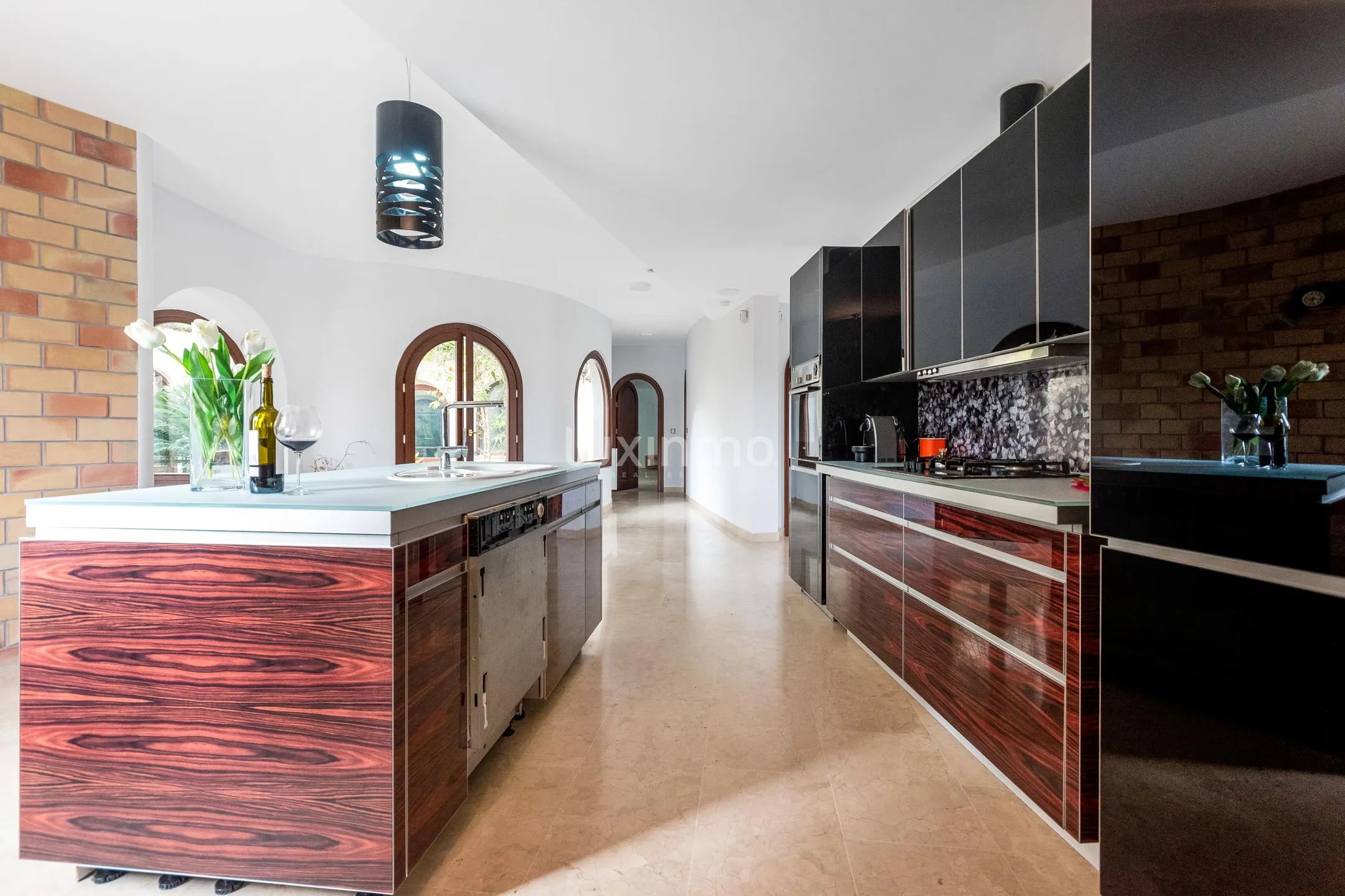 Spectacular villa with sea and panoramic views in Altea for sale — photo 13