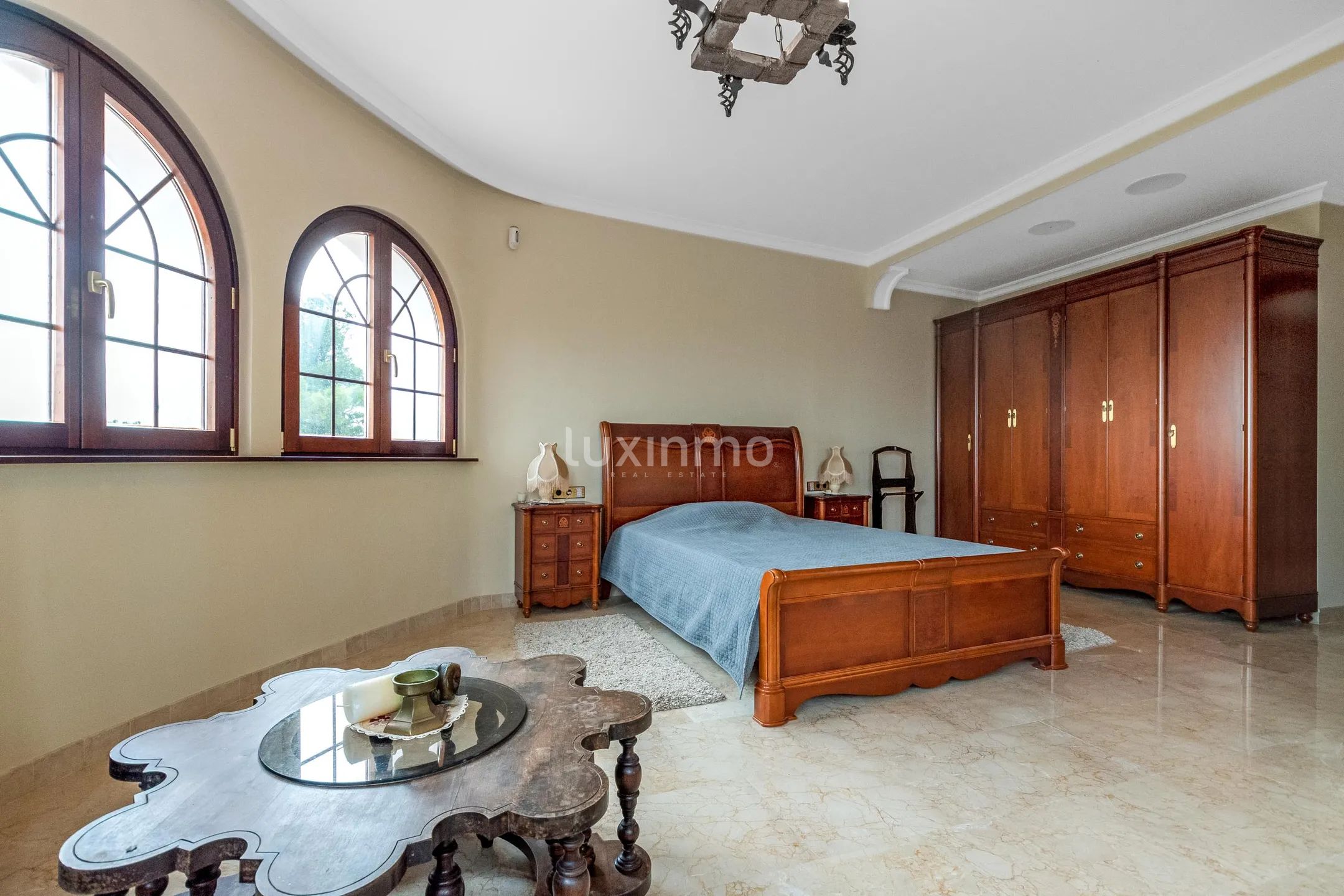 Spectacular villa with sea and panoramic views in Altea for sale — photo 24
