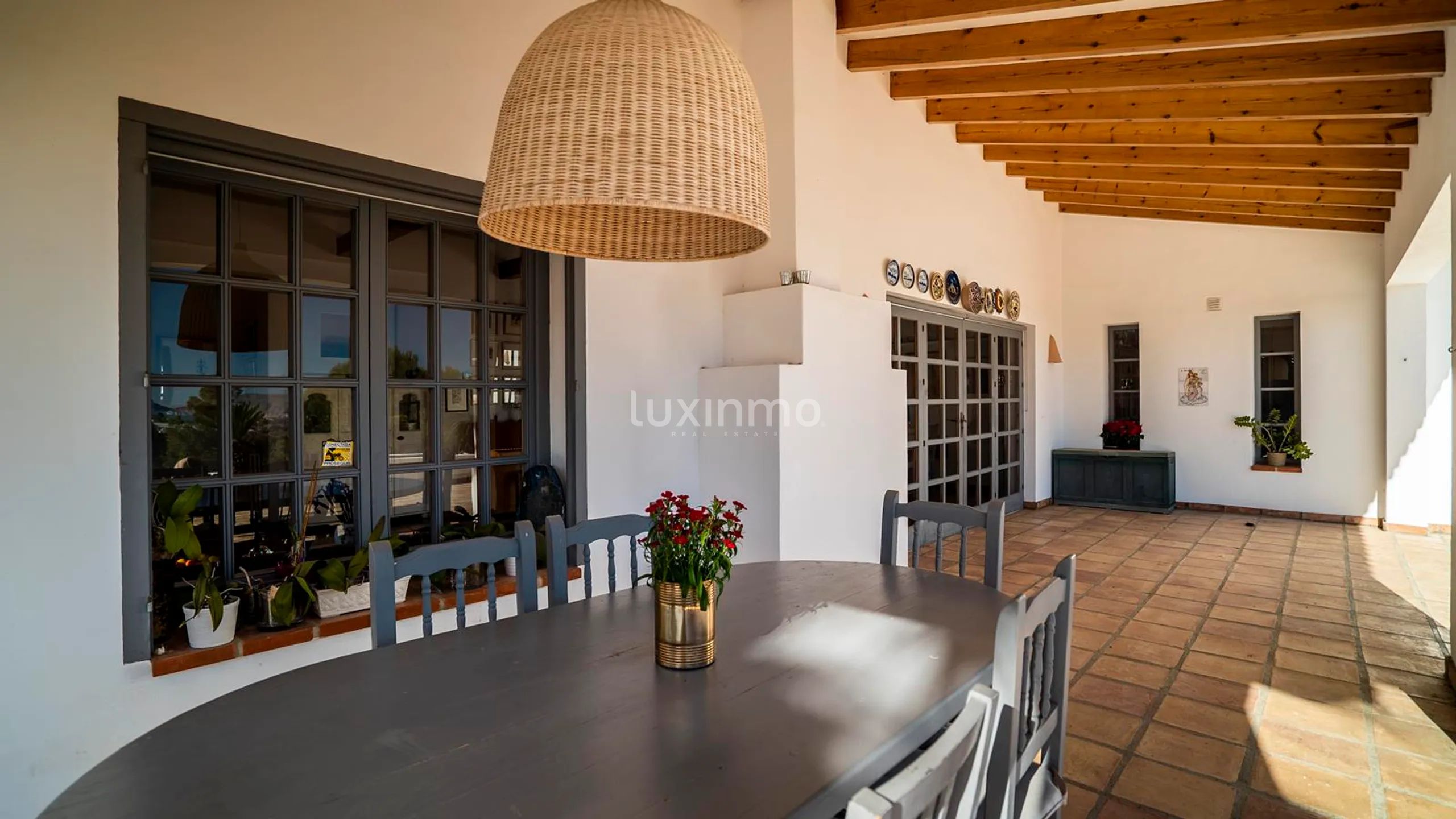 Grande finca à vendre avec vue sur la mer sur un grand terrain privé à proximité des commodités — photo 16