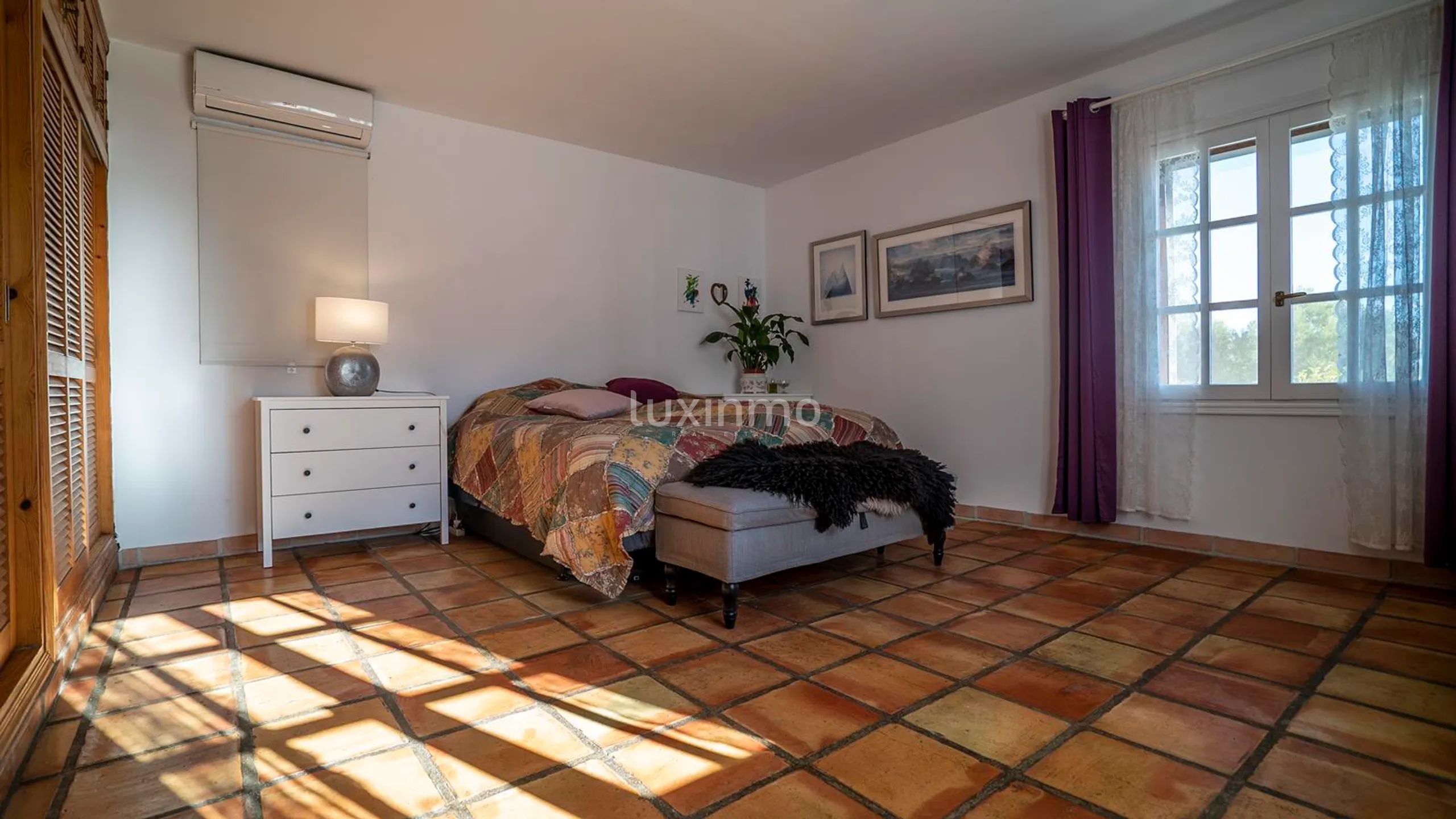 Grande finca à vendre avec vue sur la mer sur un grand terrain privé à proximité des commodités — photo 9