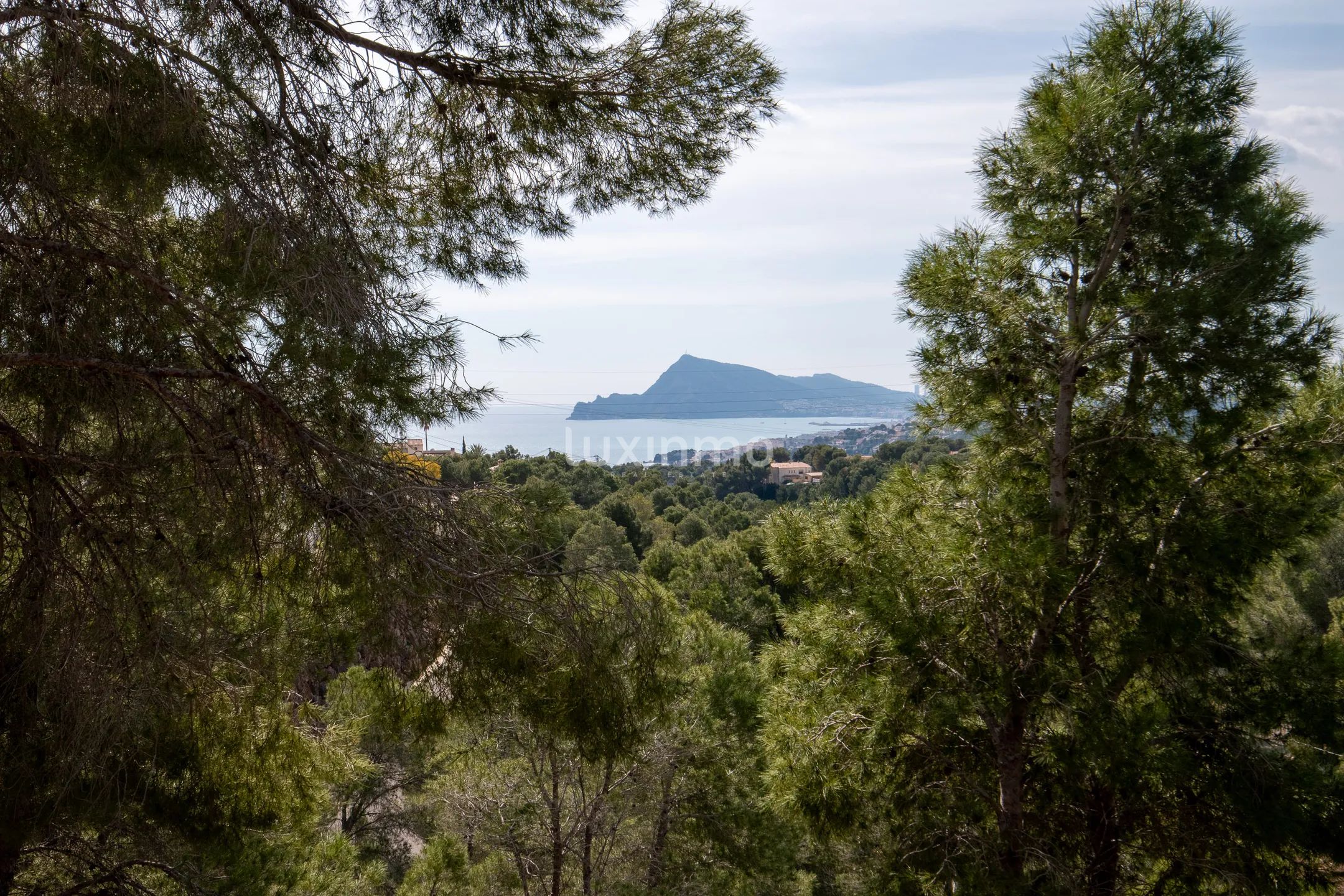 Plot with licence and project for sale with sea views — photo 2