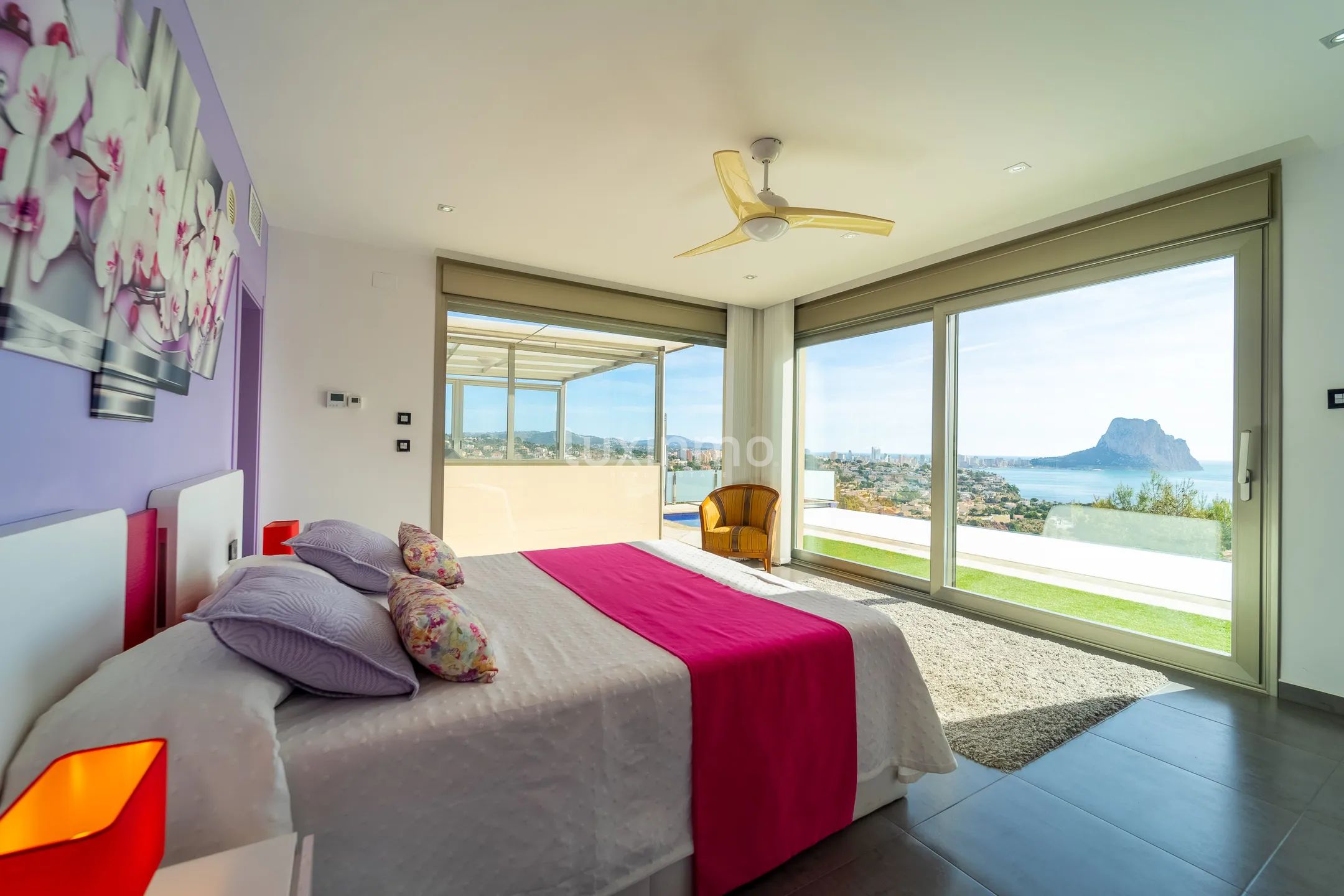 Вилла  с большим участком и видом на море в Кальпе — photo 13