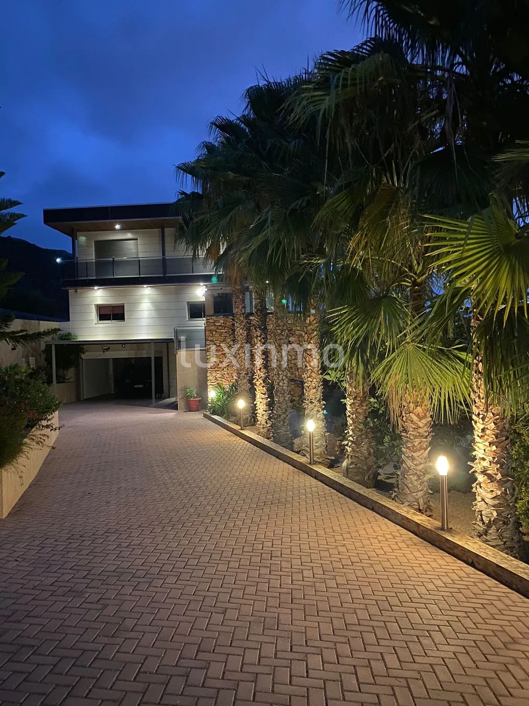 Вилла  с большим участком и видом на море в Кальпе — photo 48