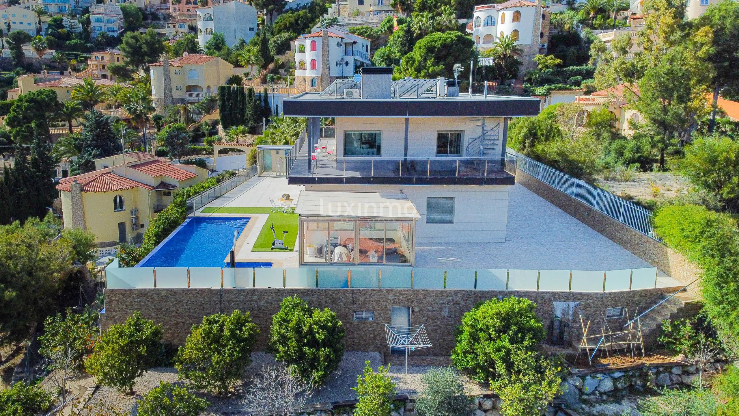 Вилла  с большим участком и видом на море в Кальпе — photo 44