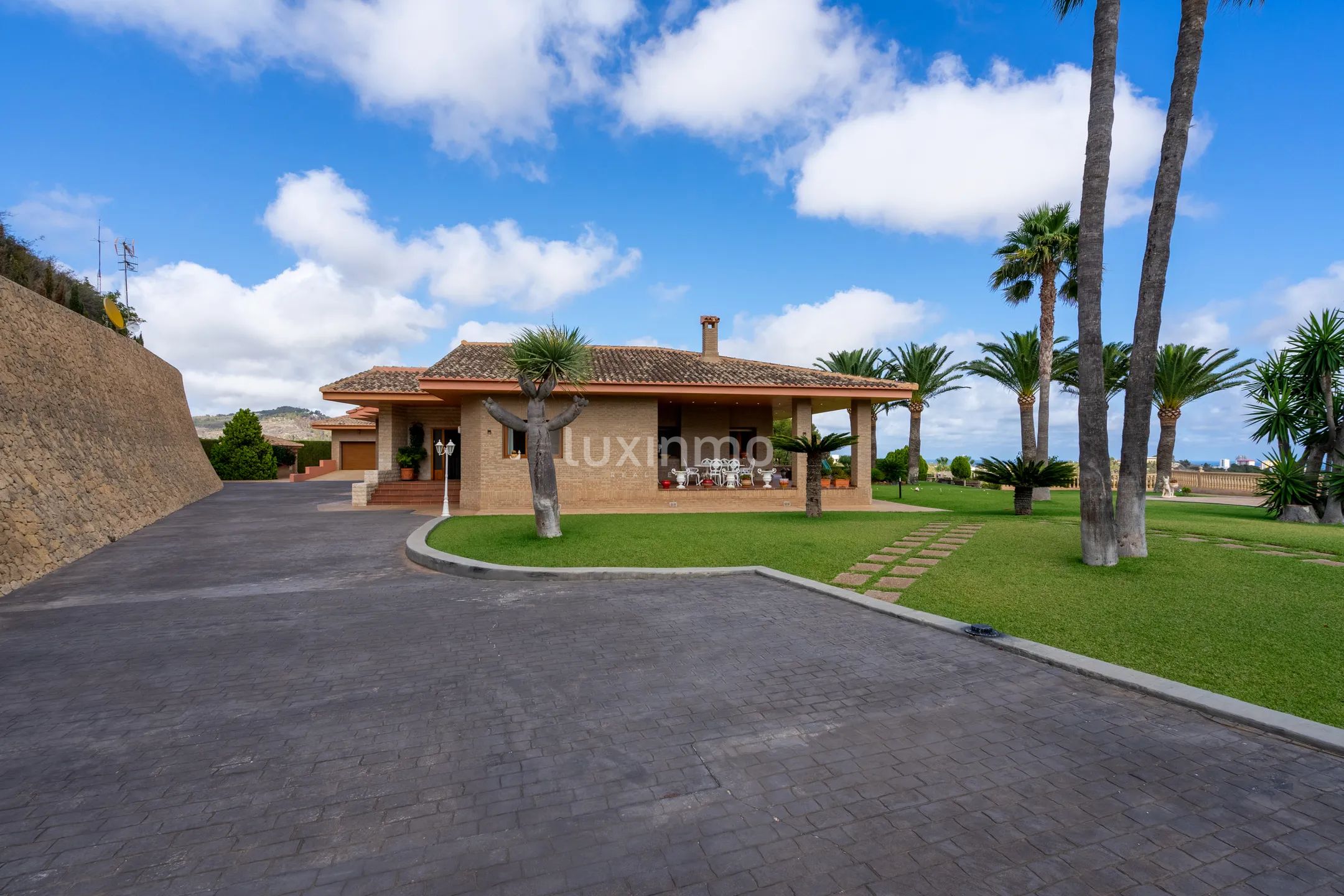 Villa with panoramic views for sale in Calpe — photo 3