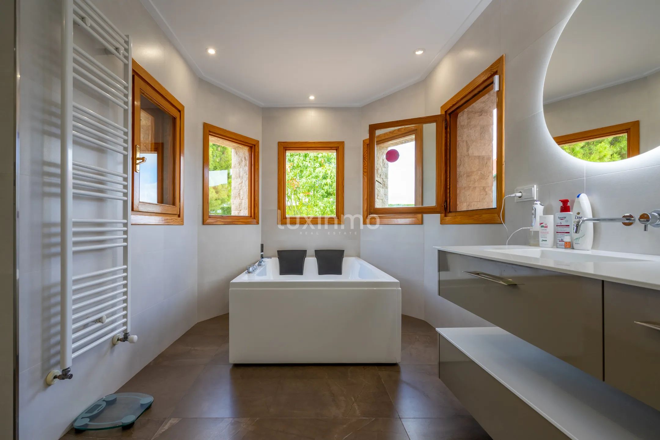 Se vende villa en Calpe con vistas panoramicas — photo 30