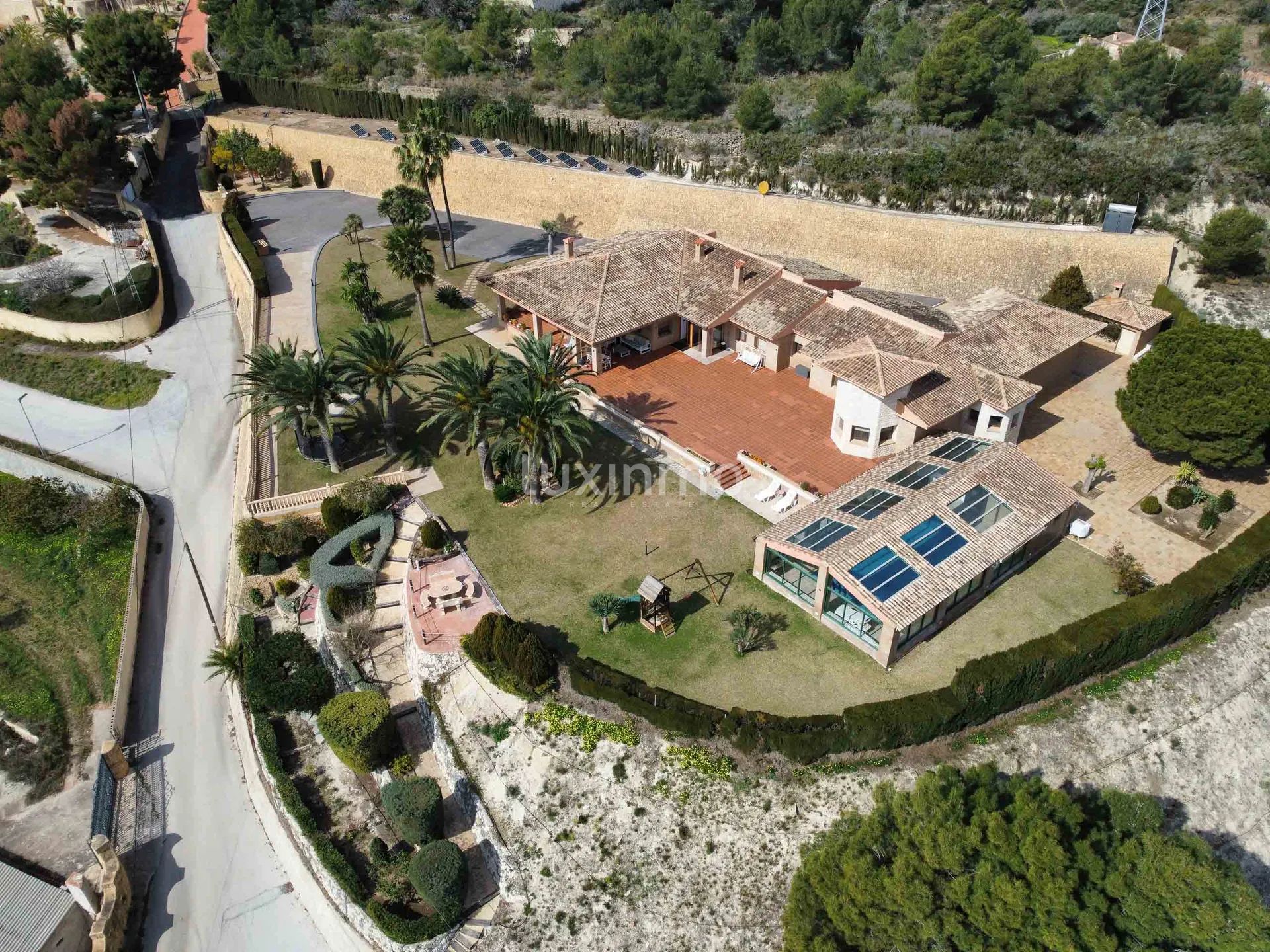 Villa with panoramic views for sale in Calpe — photo 49