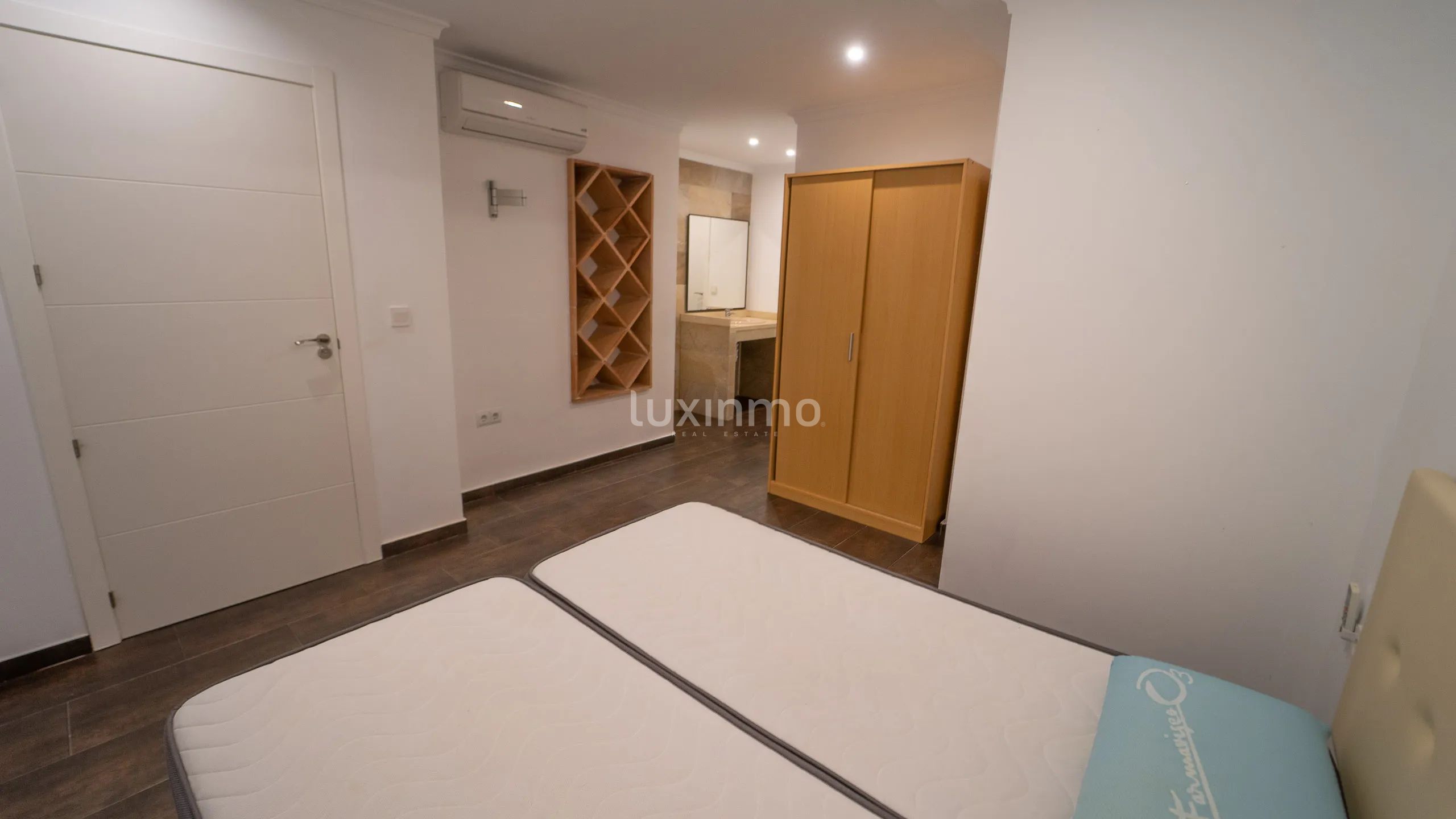 Продажа виллы рядом с морем в Кальпе — photo 12