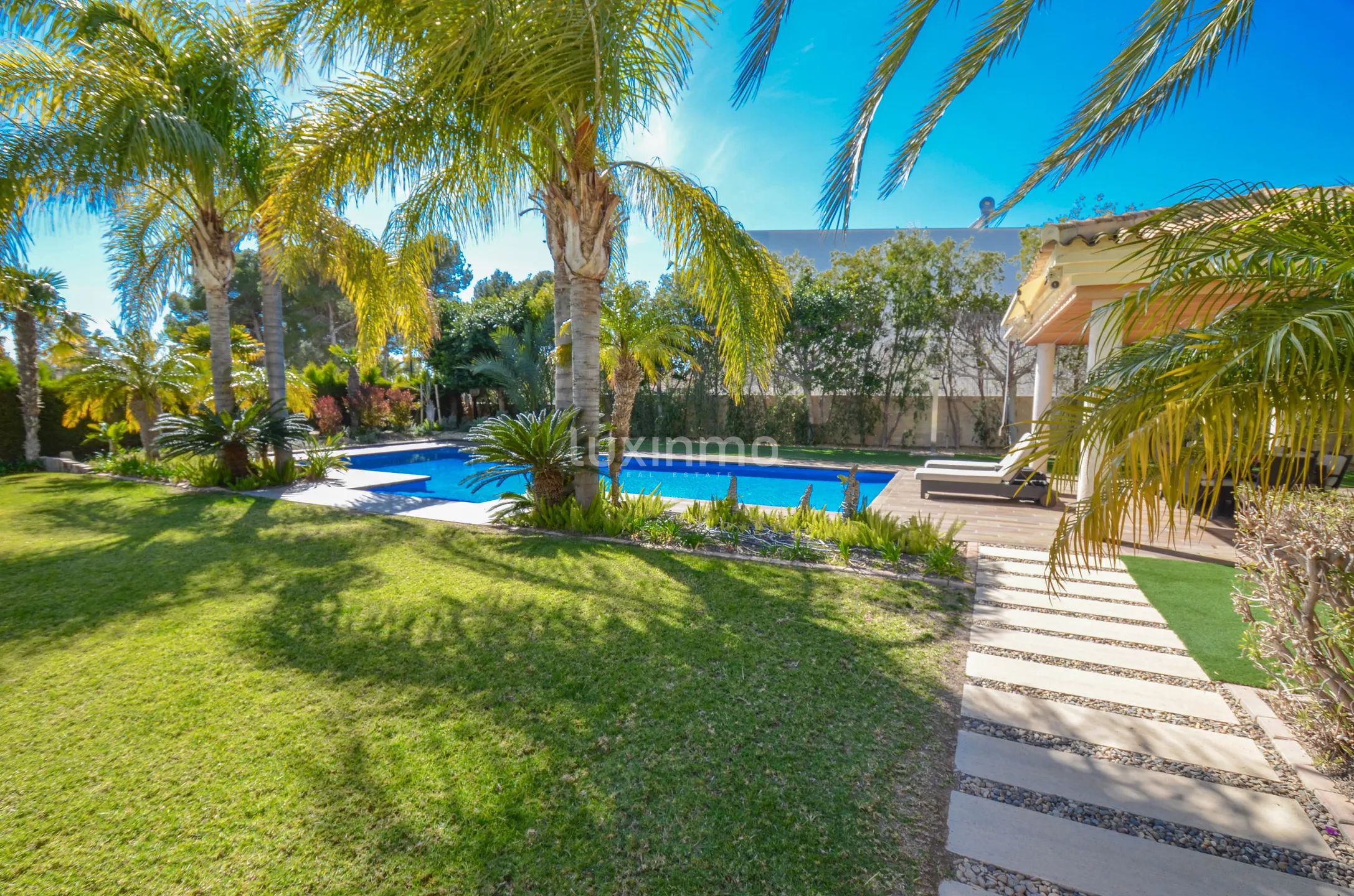 Grande villa orientée au sud dans un endroit privilégié — photo 45