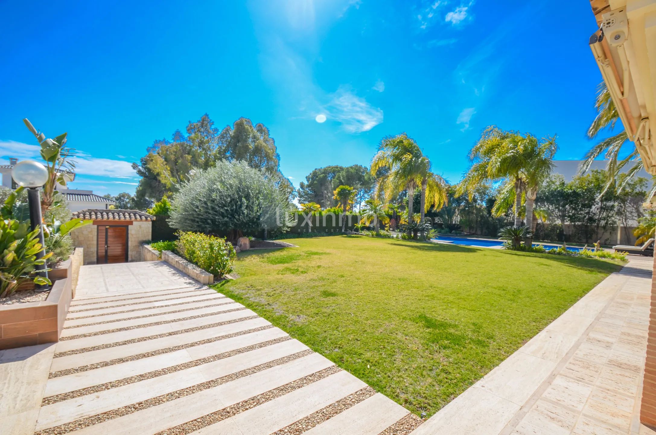 Grande villa orientée au sud dans un endroit privilégié — photo 44