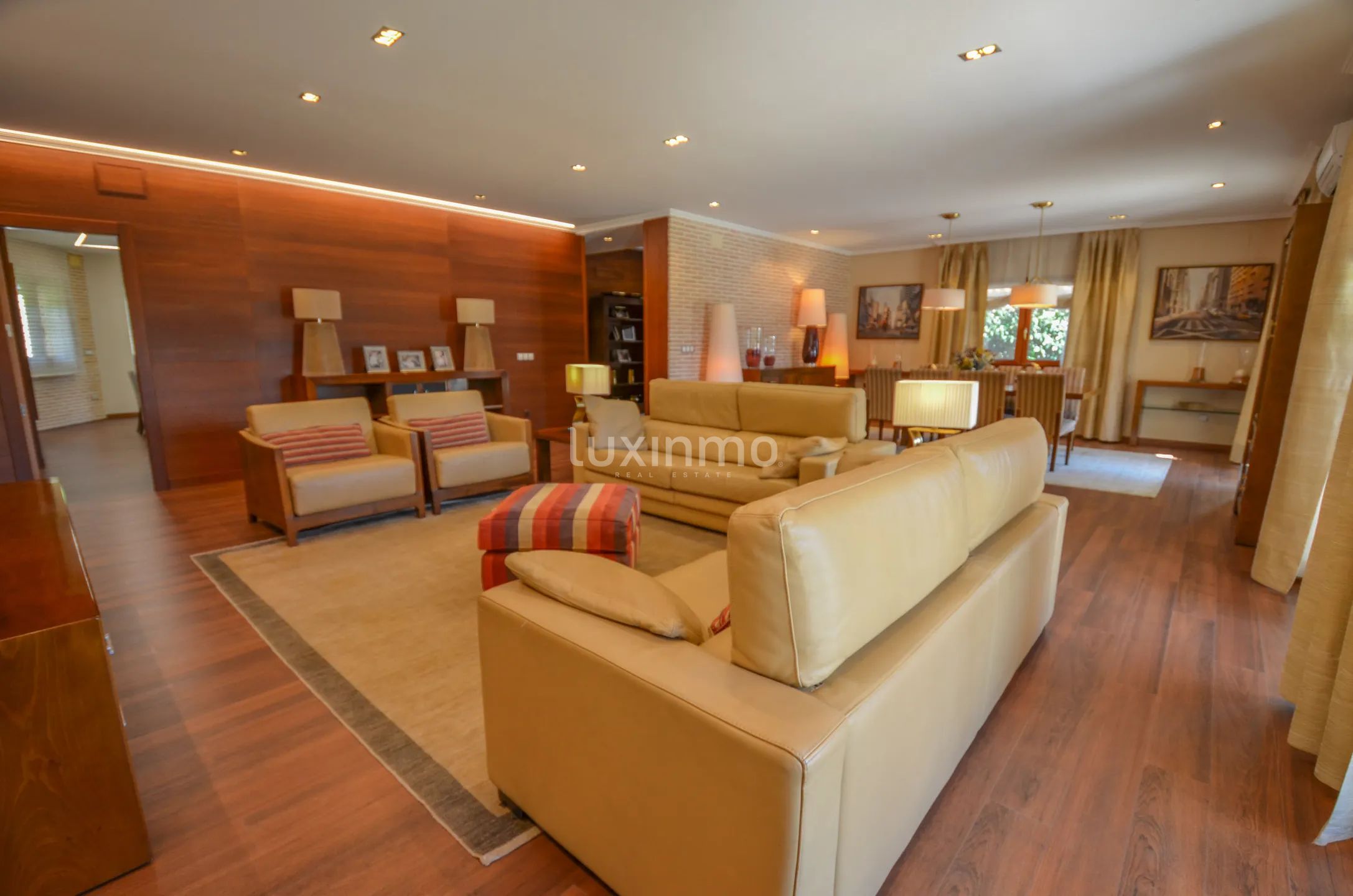 Grande villa orientée au sud dans un endroit privilégié — photo 11