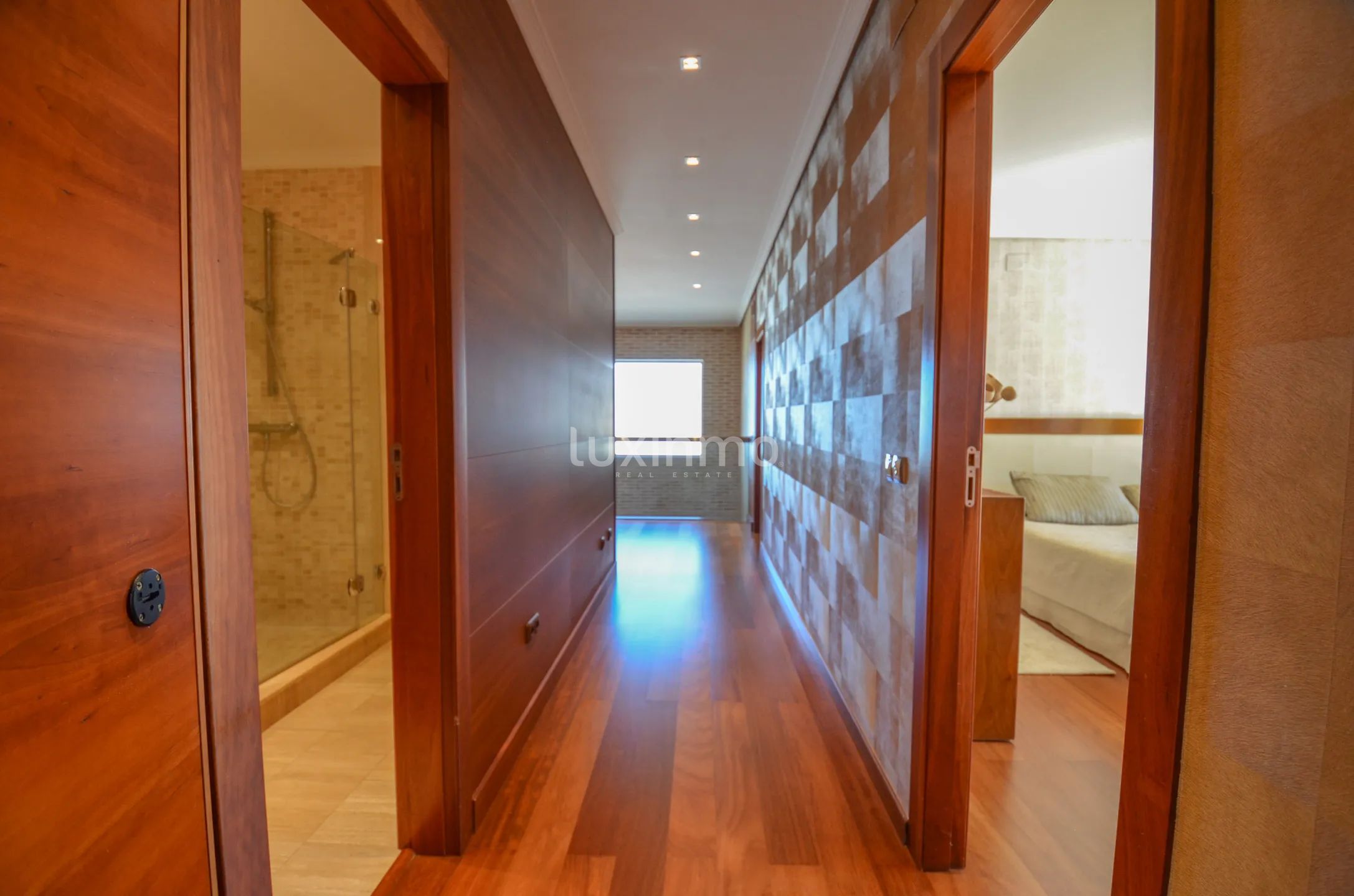 Grande villa orientée au sud dans un endroit privilégié — photo 22