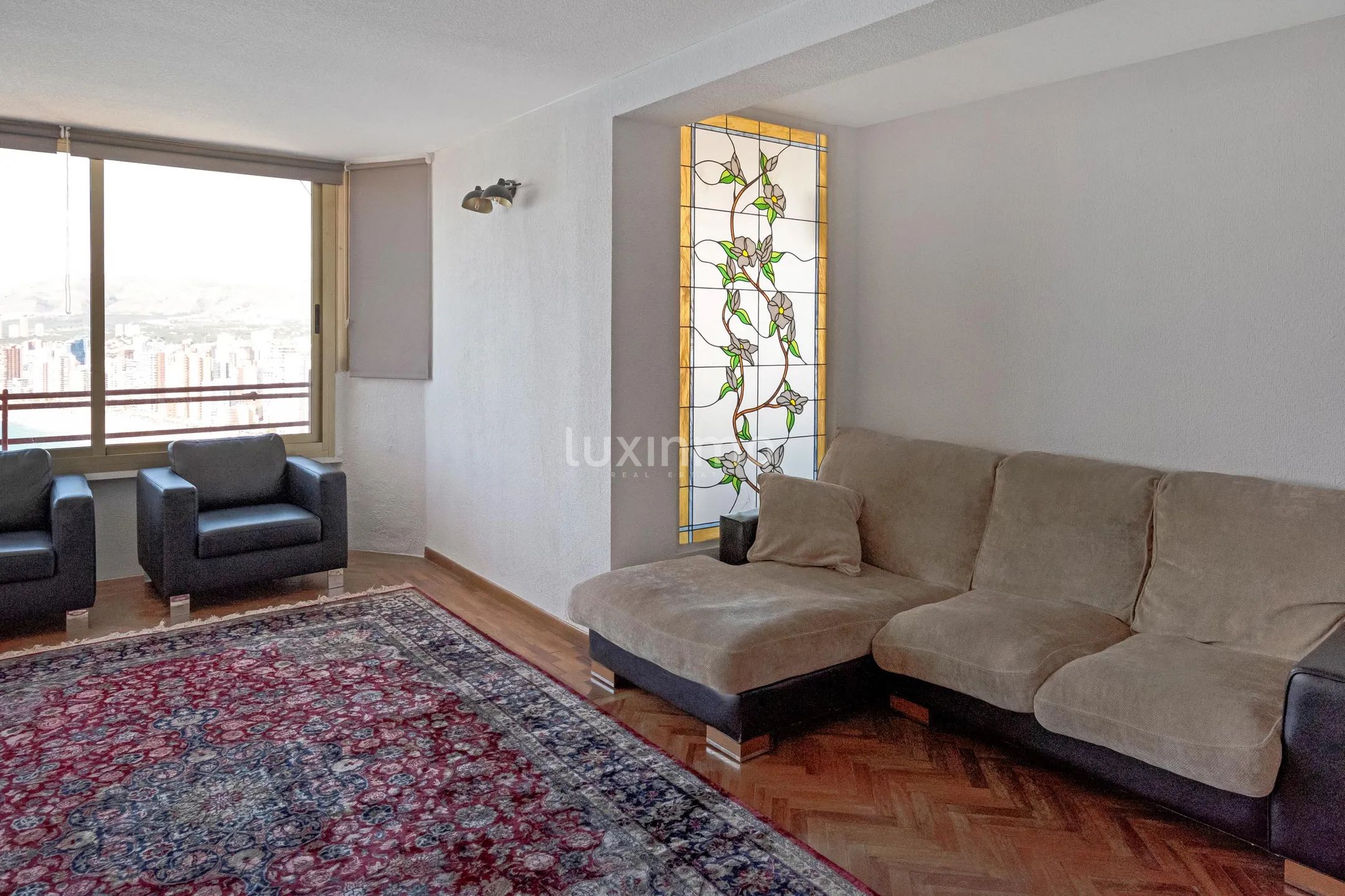Spacious flat with spectacular sea views for sale — photo 3