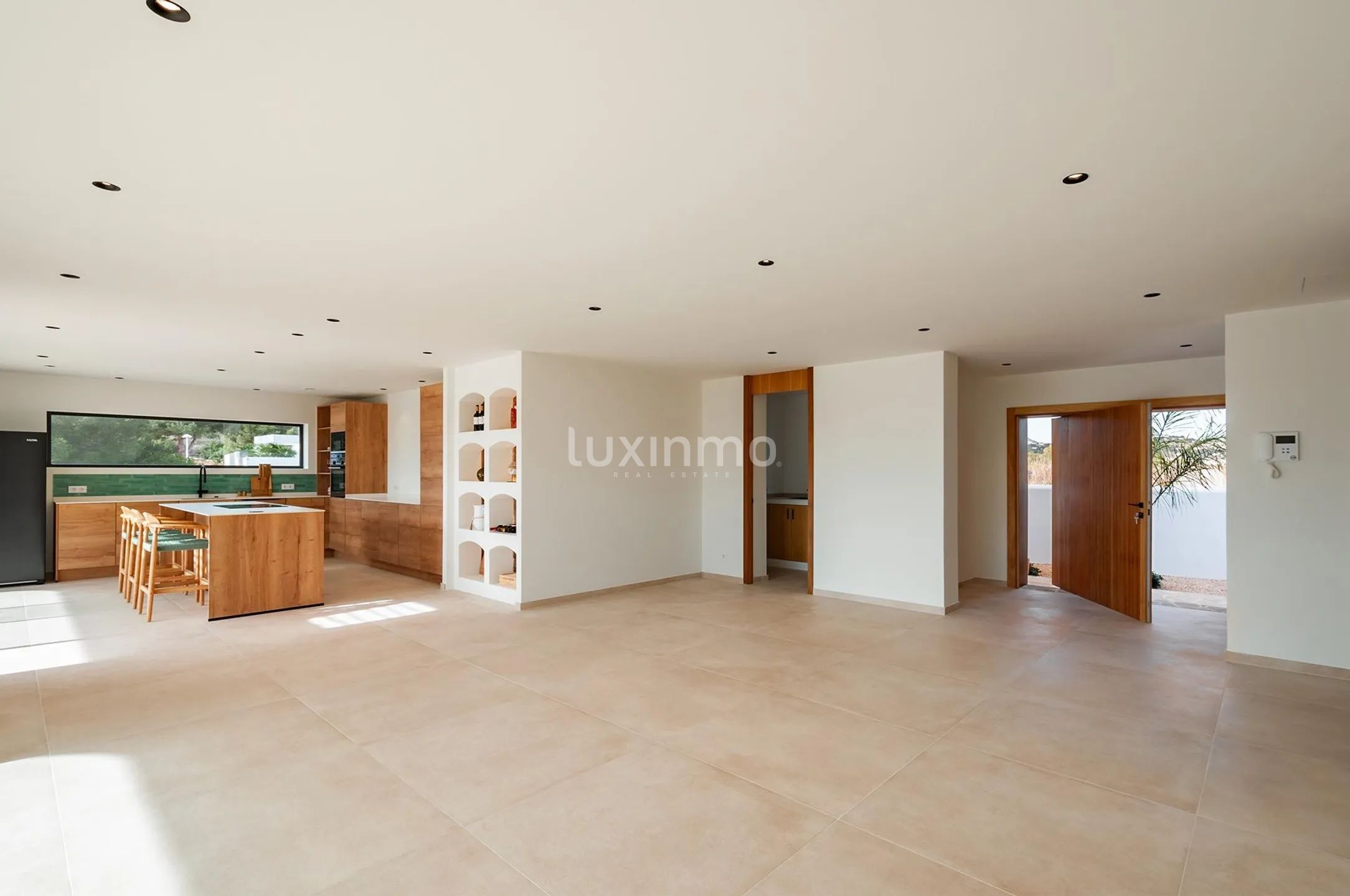 Chalet de estilo ibicenco con vistas al mar en Moraira — photo 10