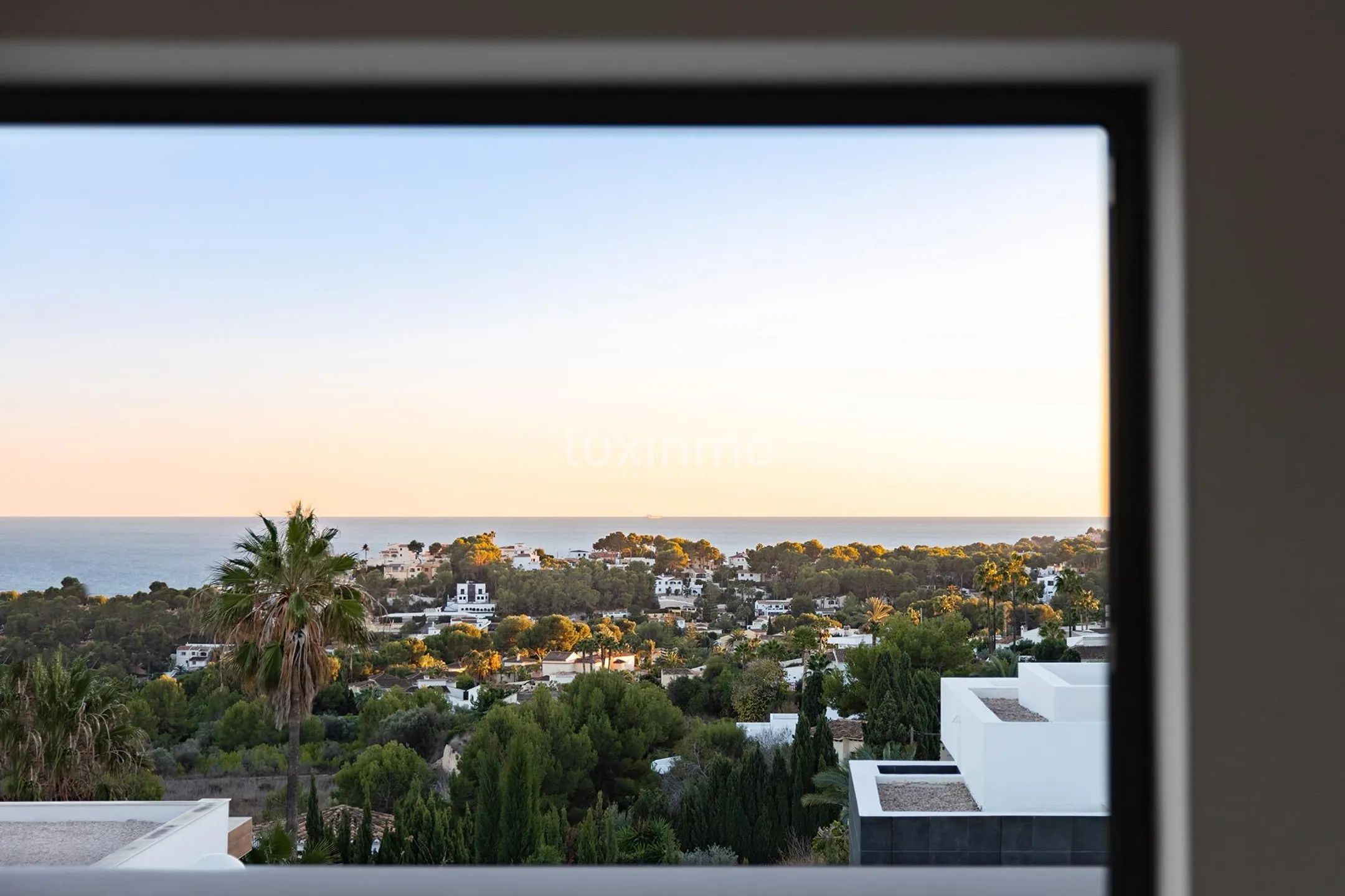 Chalet de estilo ibicenco con vistas al mar en Moraira — photo 5