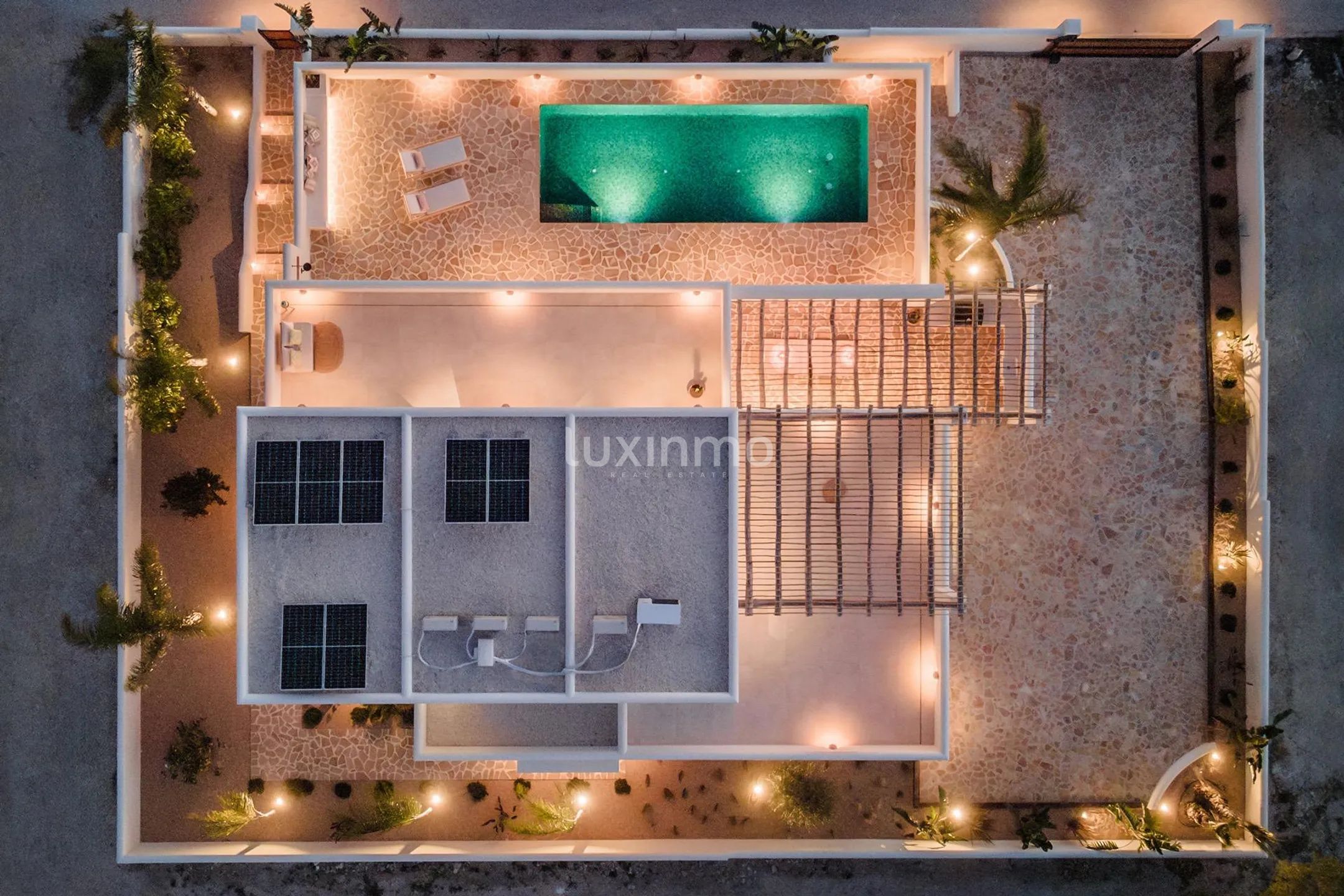 Chalet de estilo ibicenco con vistas al mar en Moraira — photo 17