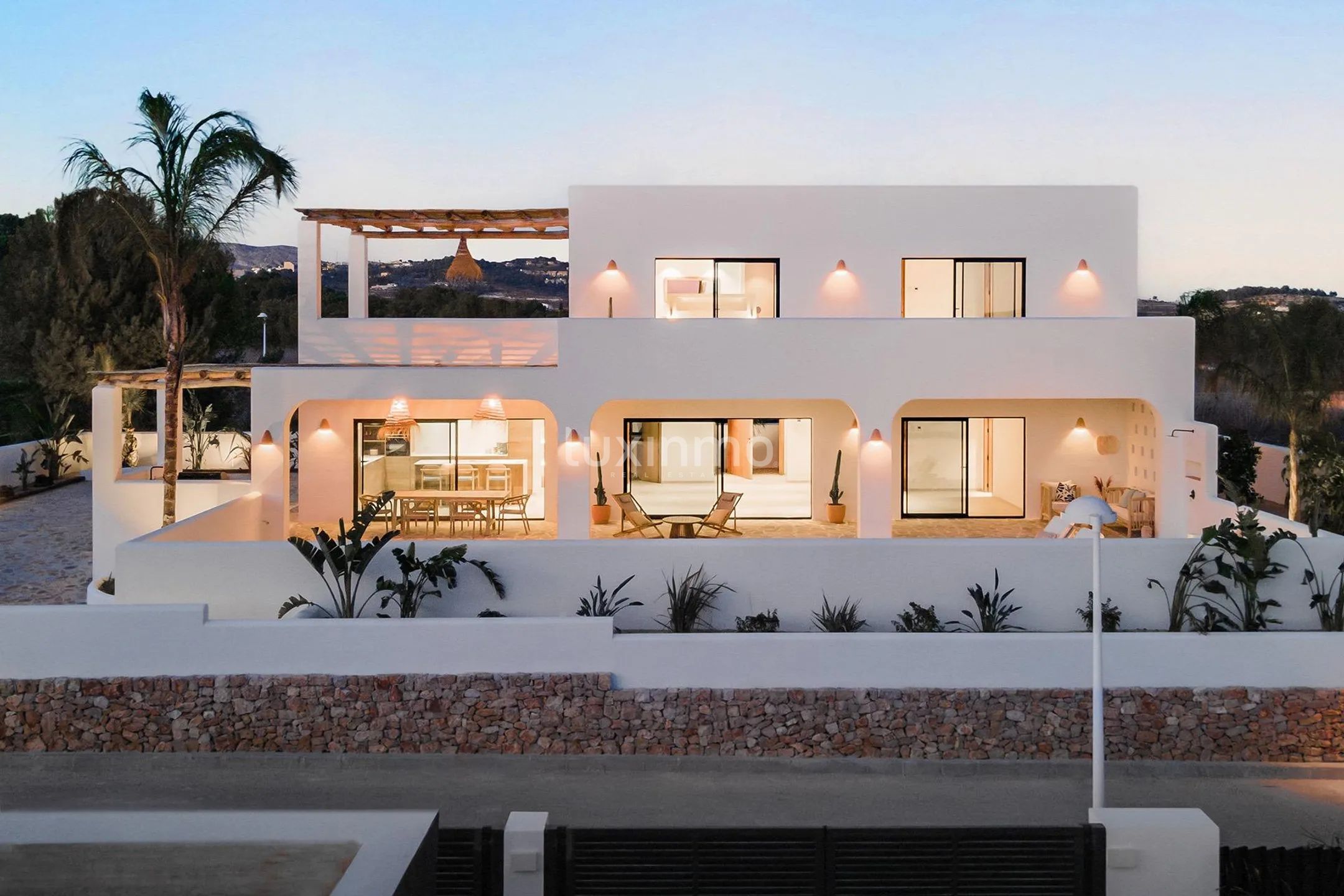 Chalet de estilo ibicenco con vistas al mar en Moraira — photo 19